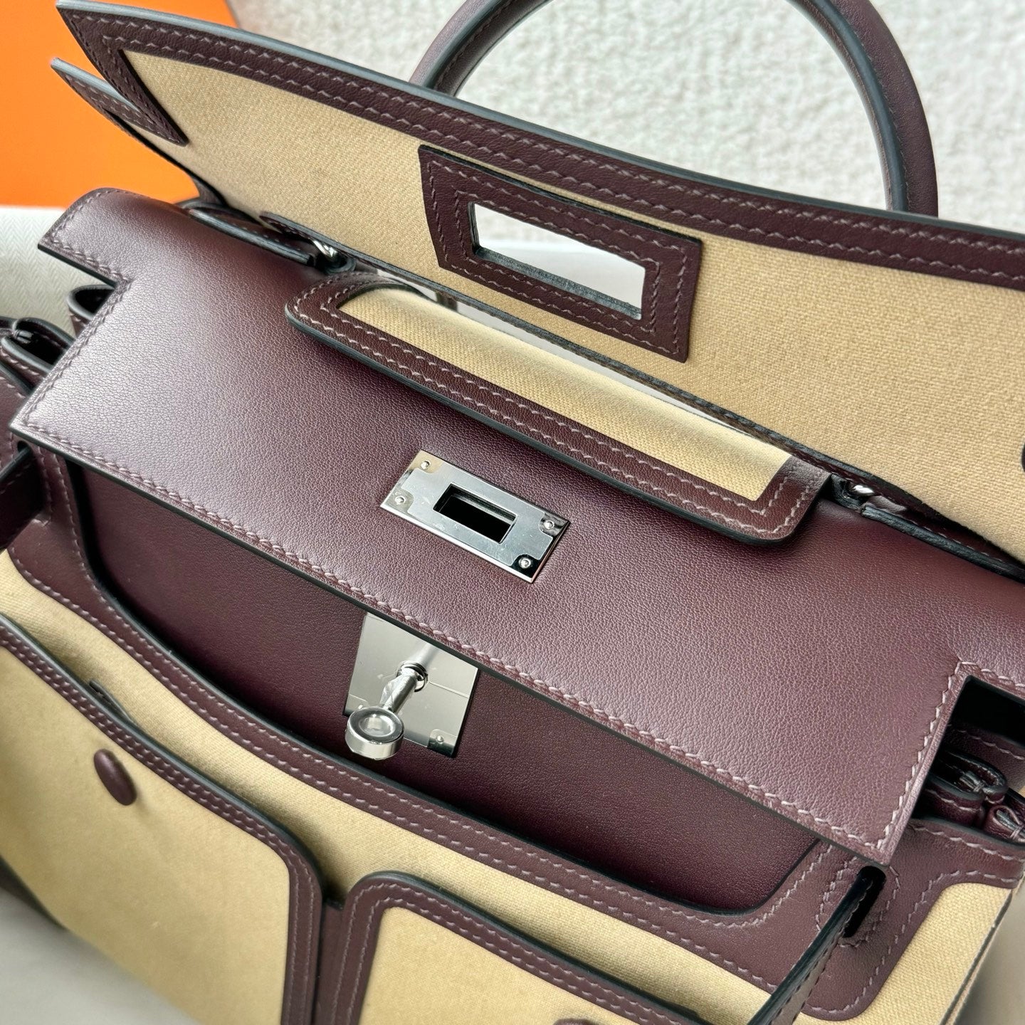 Hermes Kelly 28 Cargo Swift Trench Beige Silver Hardware hm2607303-2