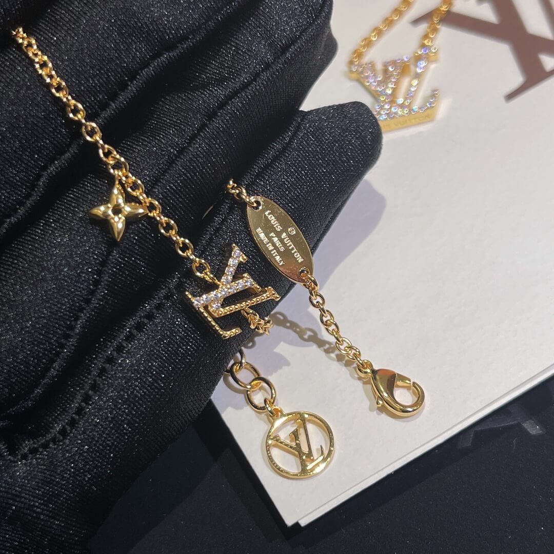 2022 spring summer necklace bracelet earrings diamonds set