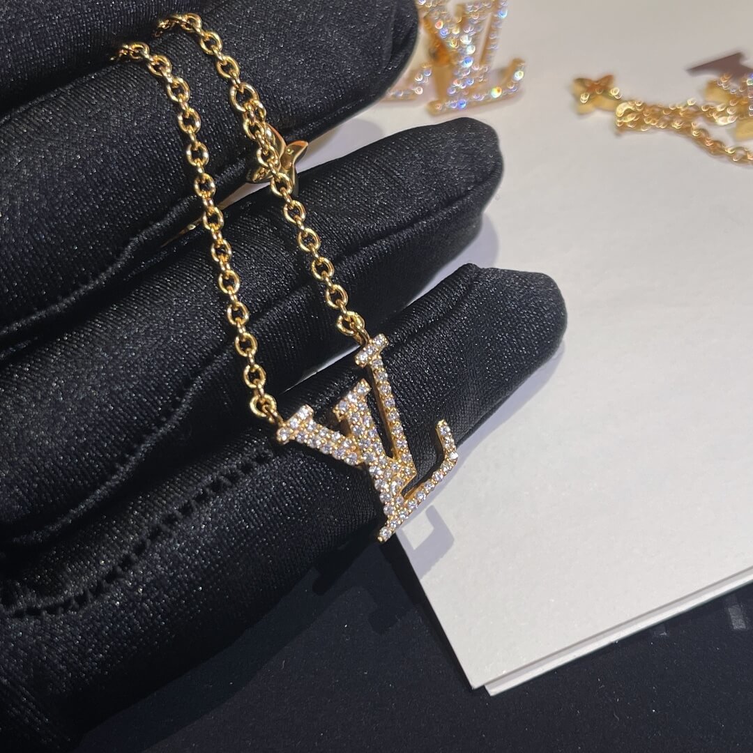 2022 spring summer necklace bracelet earrings diamonds set