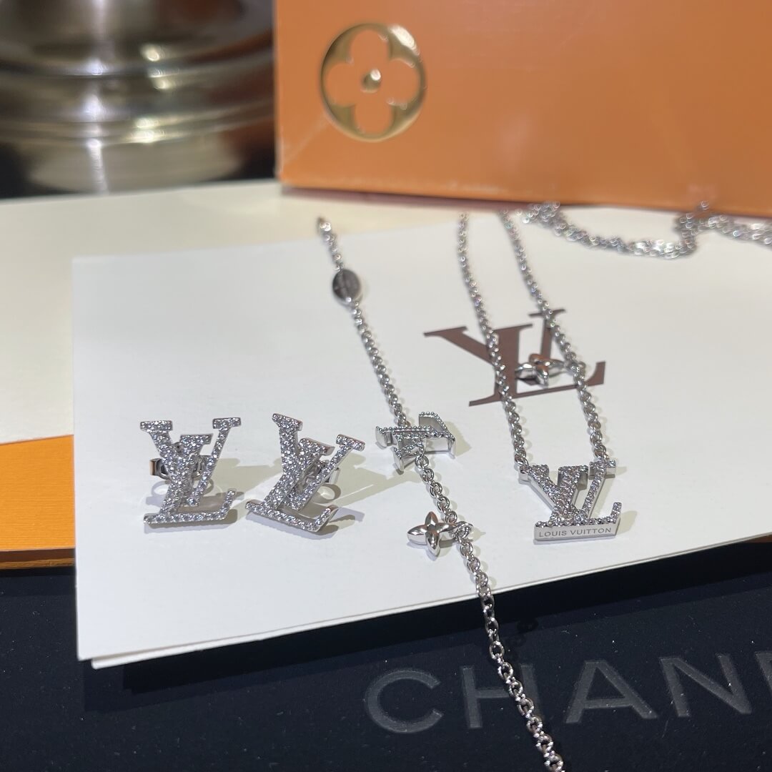 2022 spring summer necklace bracelet earrings diamonds set