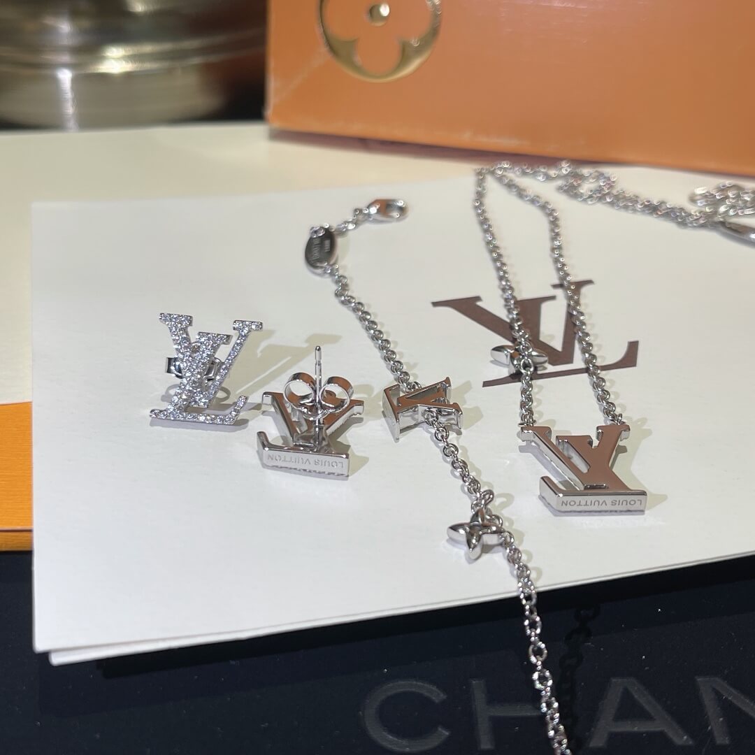 2022 spring summer necklace bracelet earrings diamonds set