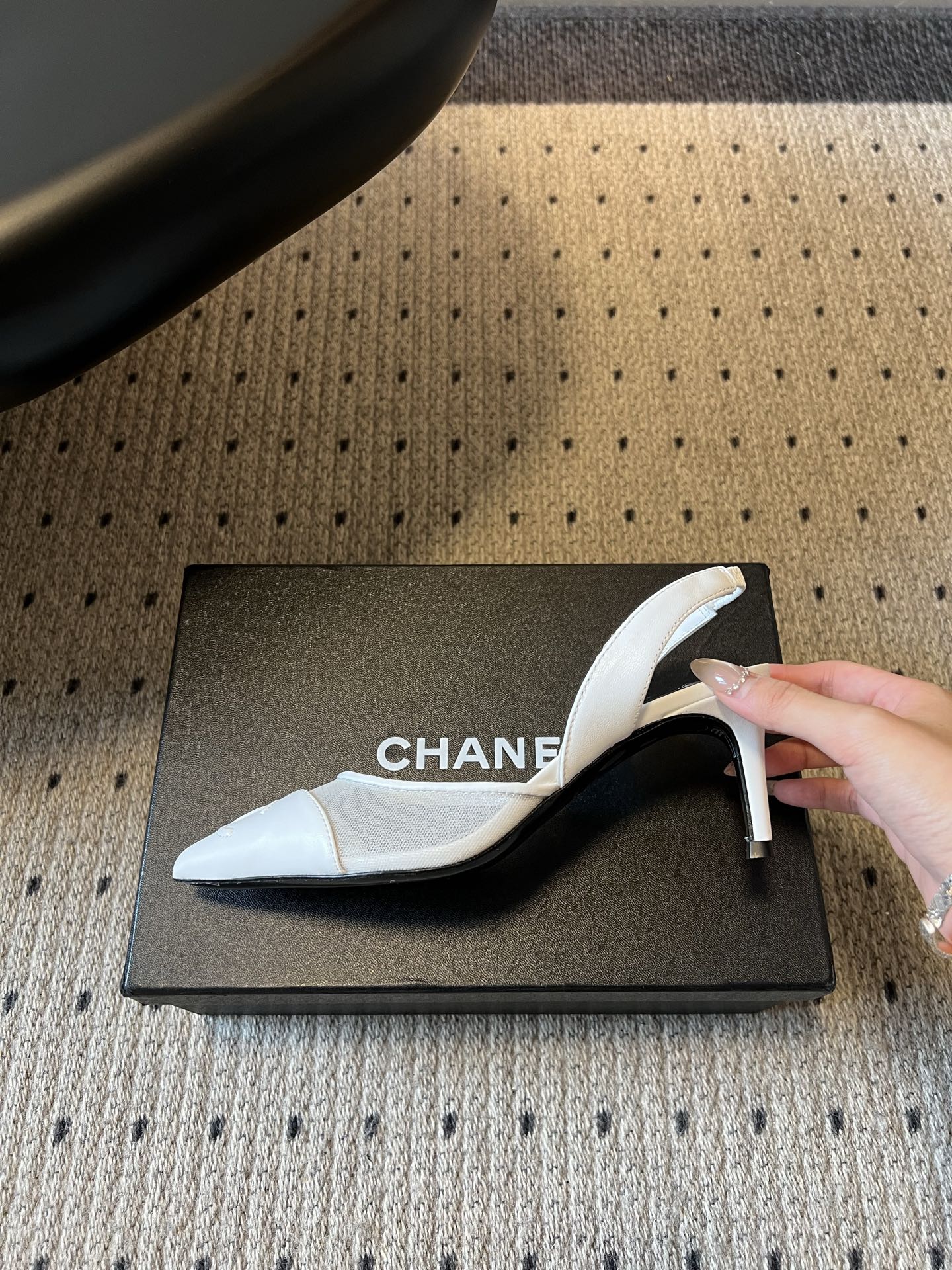 CHANEL 26SS Pointed Slingback Stiletto Heels 3826035 White - 3