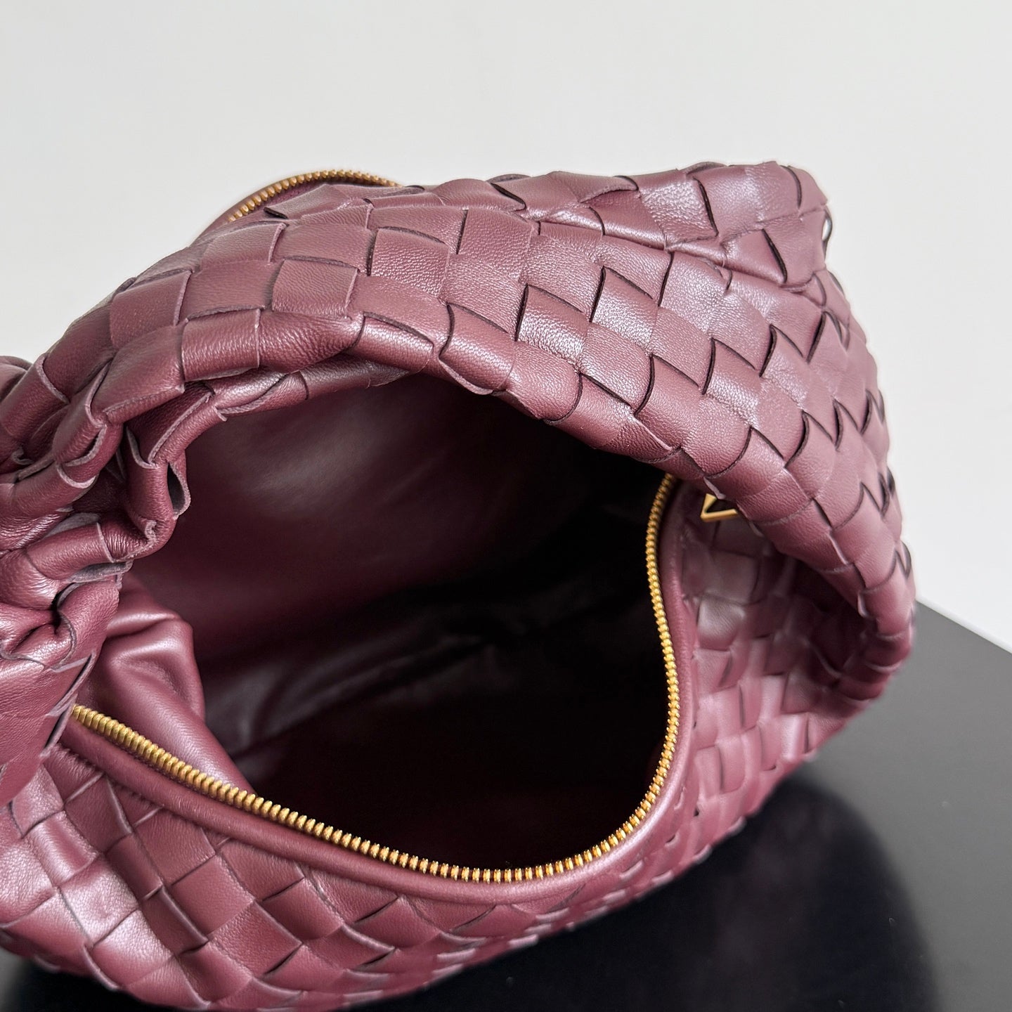 Bottega Veneta Jodie Medium Burgundy 690225