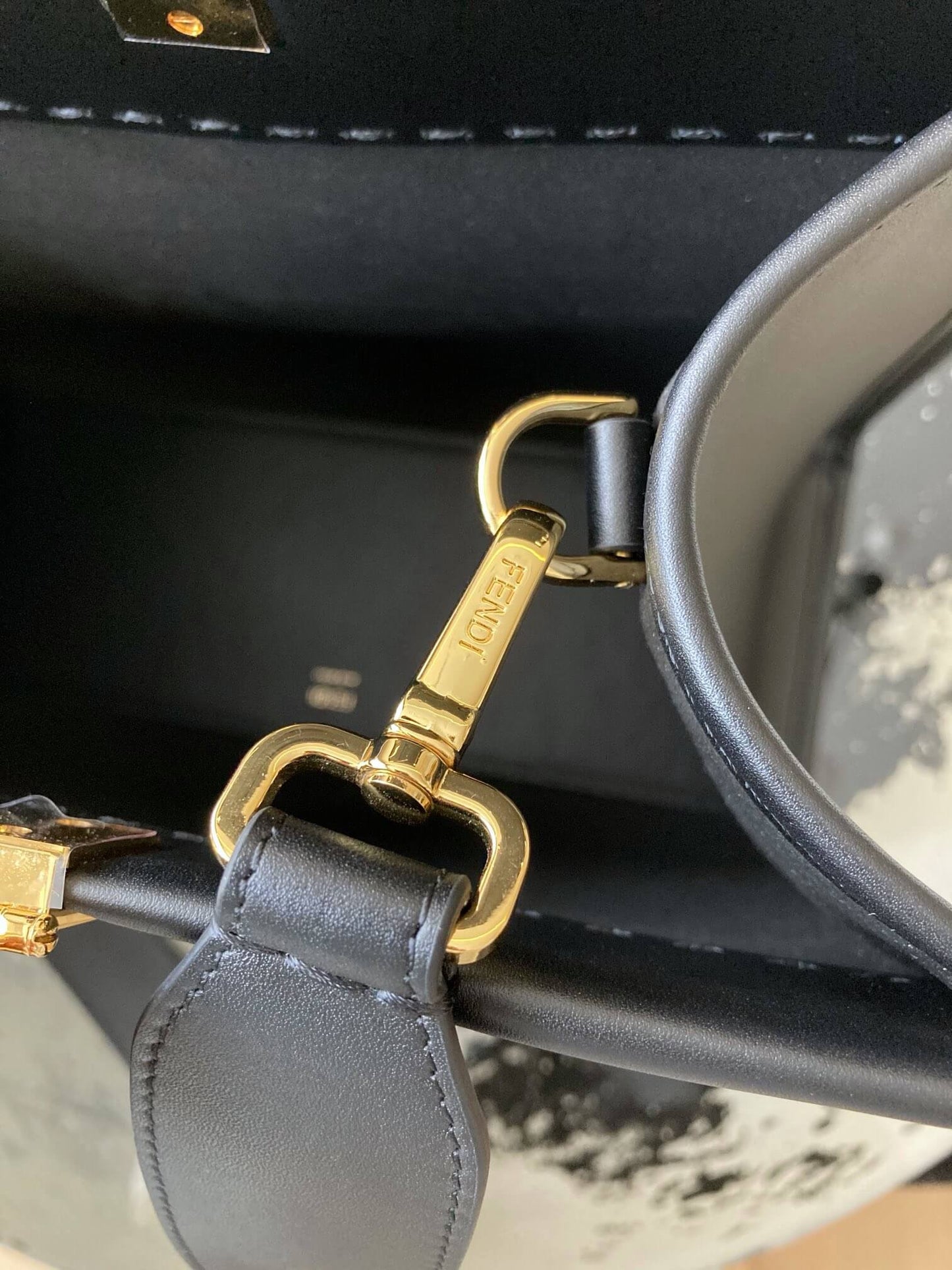 fendi tote bag m size nude black