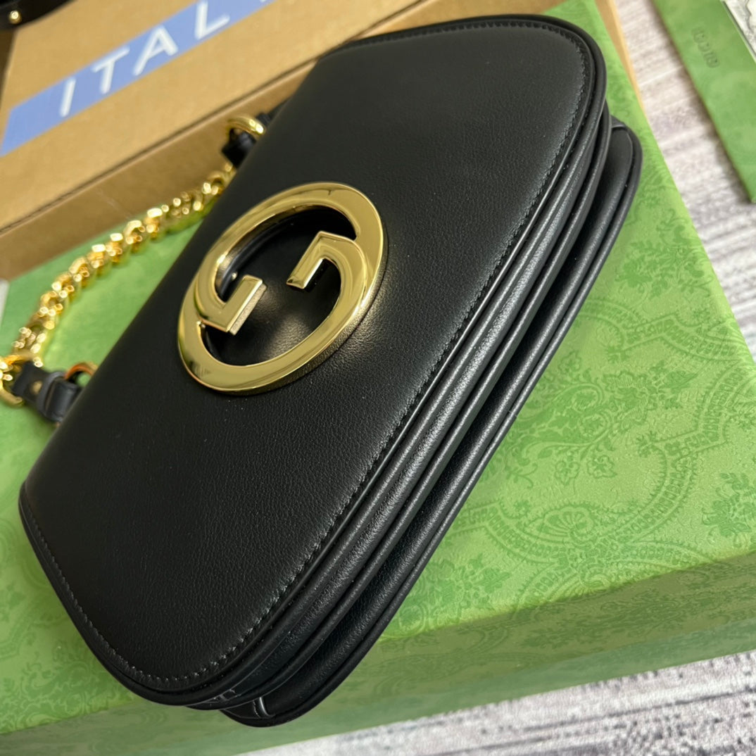 gc 724645 subaxillary bag 21cm black leather