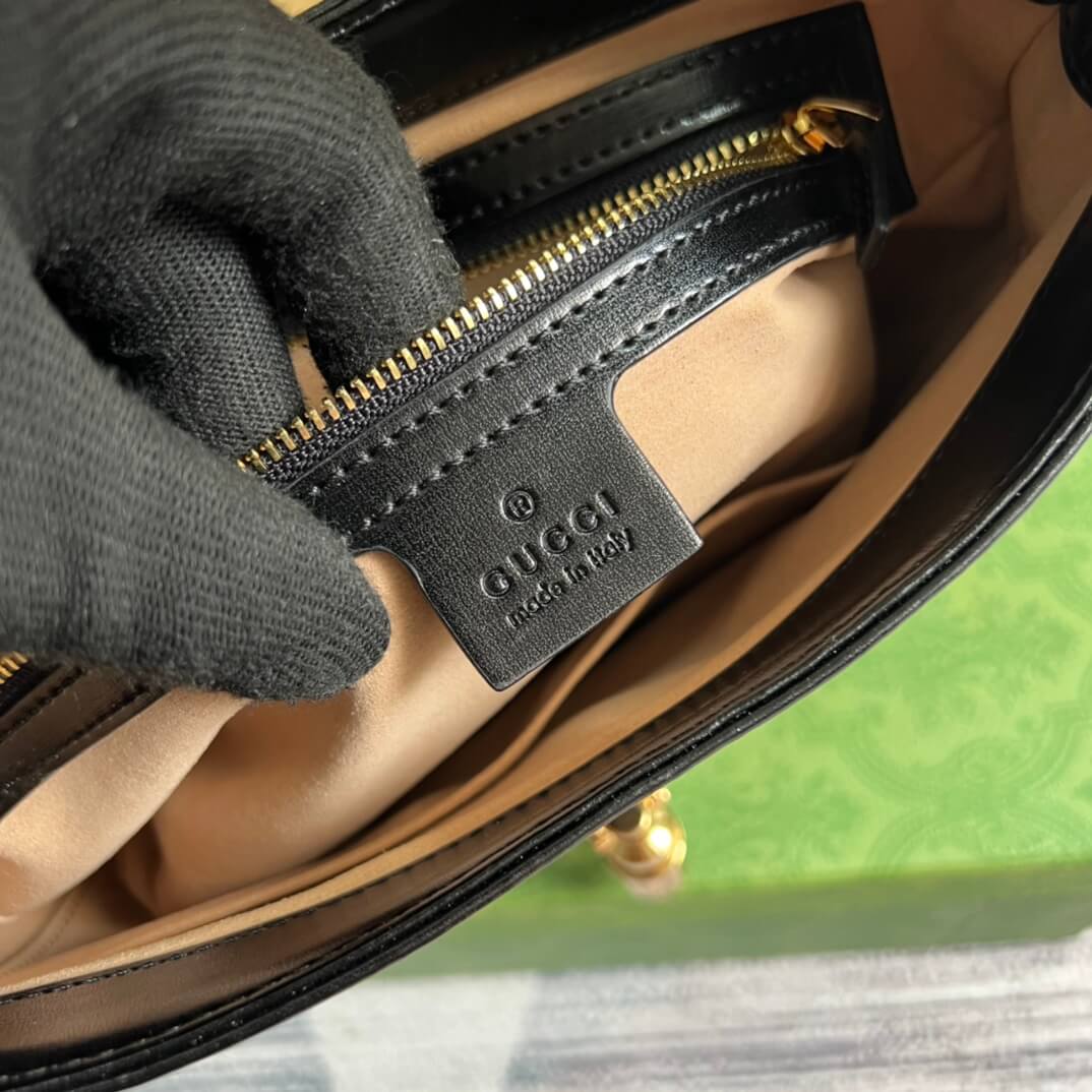 gg636709 subaxillary bag 28cm black cowhide