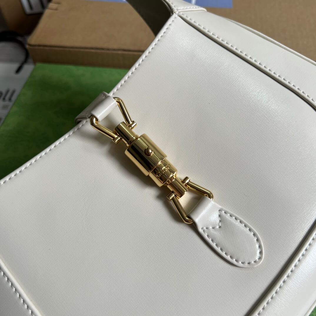 gg636709 subaxillary bag 28cm white cowhide