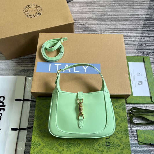 gg637091 handbag 19cm light green cowhide