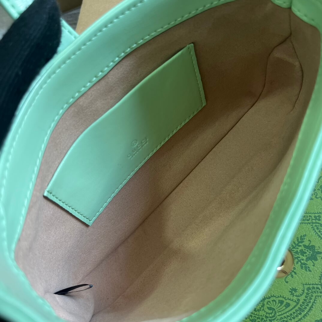 gg637091 handbag 19cm light green cowhide