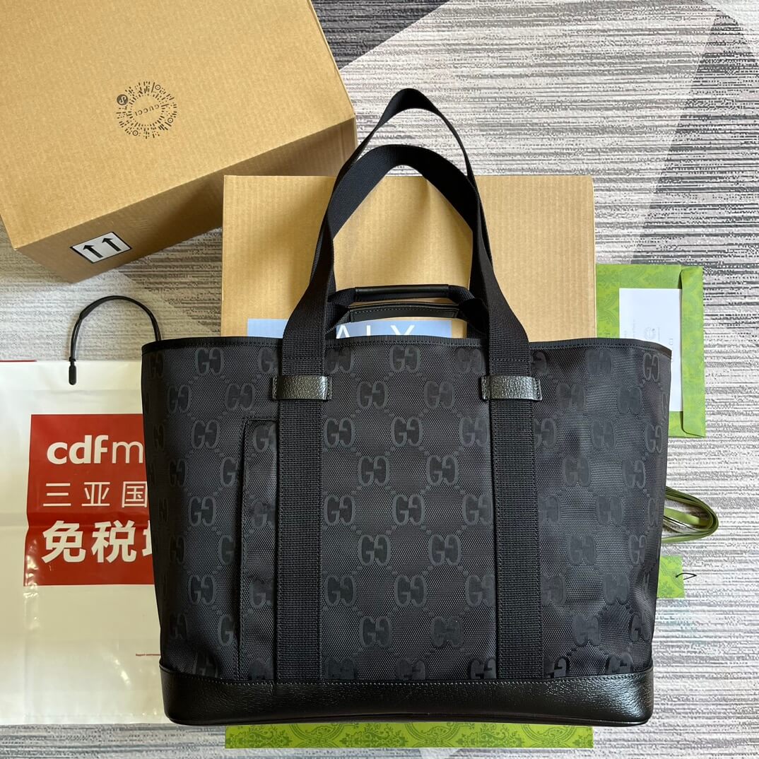 gg746037 off the grid handbag 39cm black cowhide