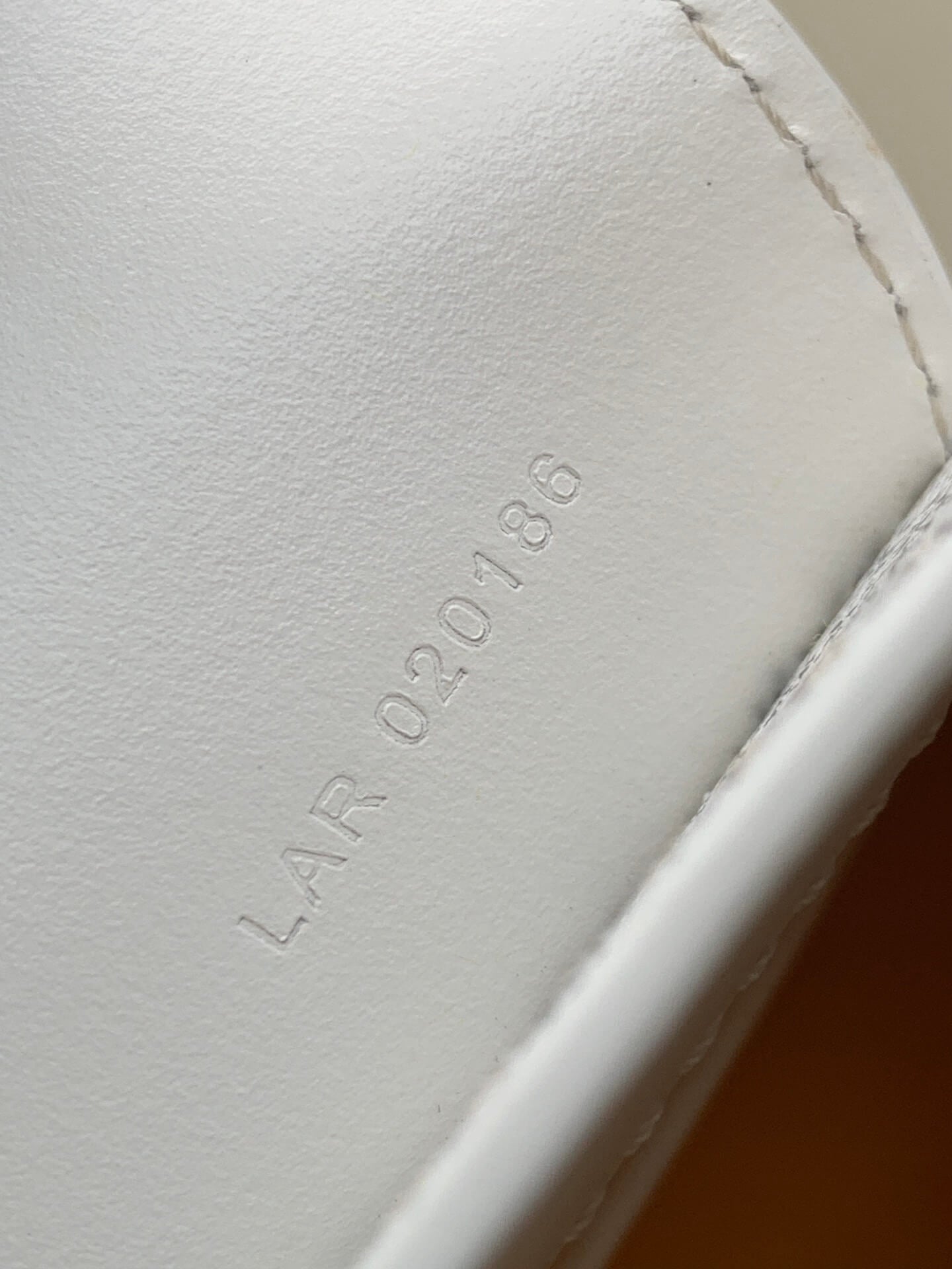 lar 020186 saigon goyard 20cm white
