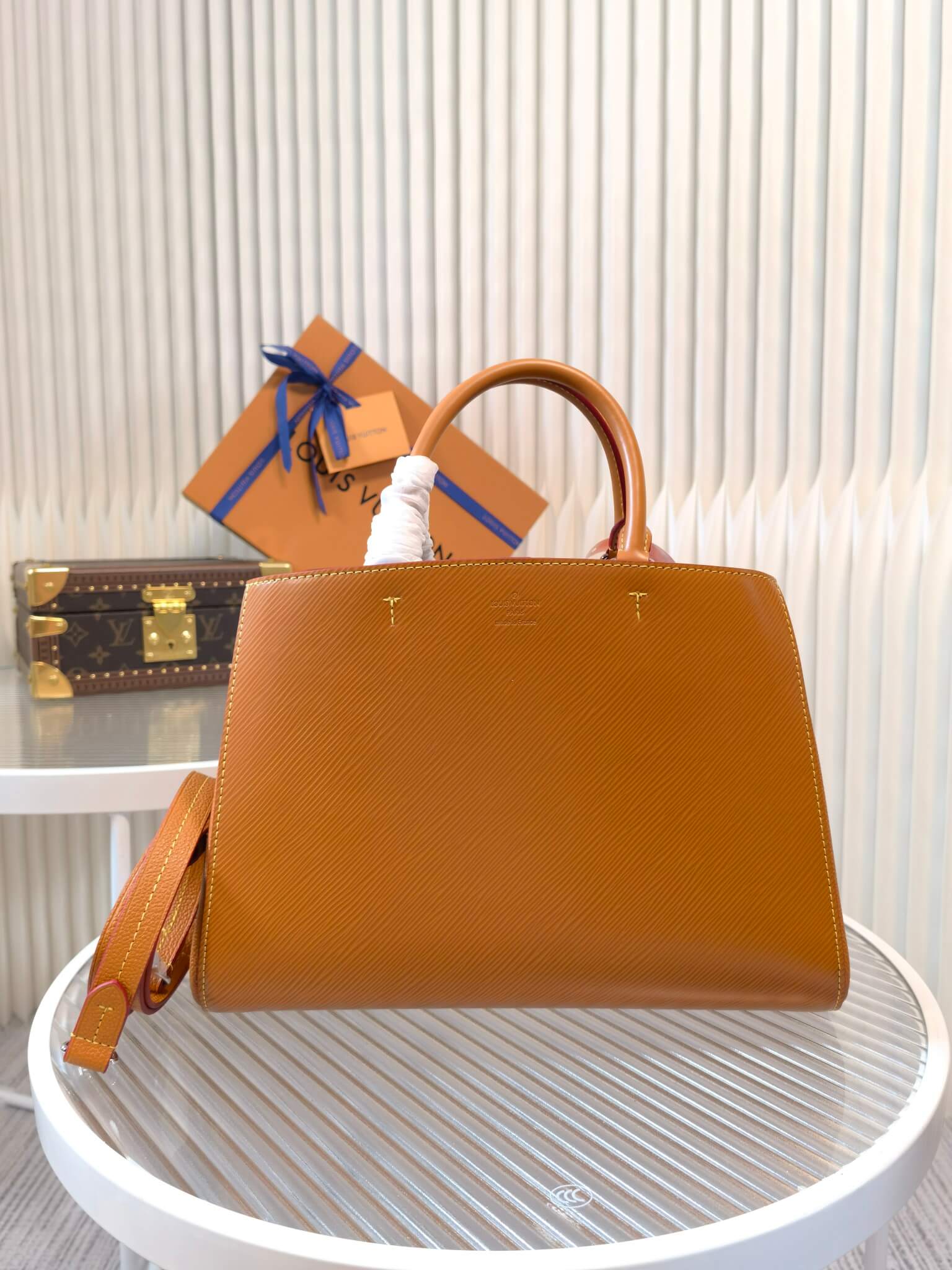 M59953 Marelle Tote MM Brown