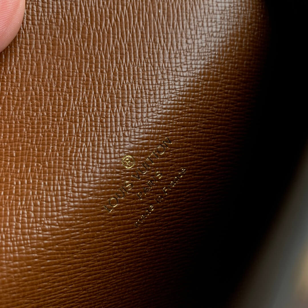 m00991 bitsy pouch 16cm cruise monogram