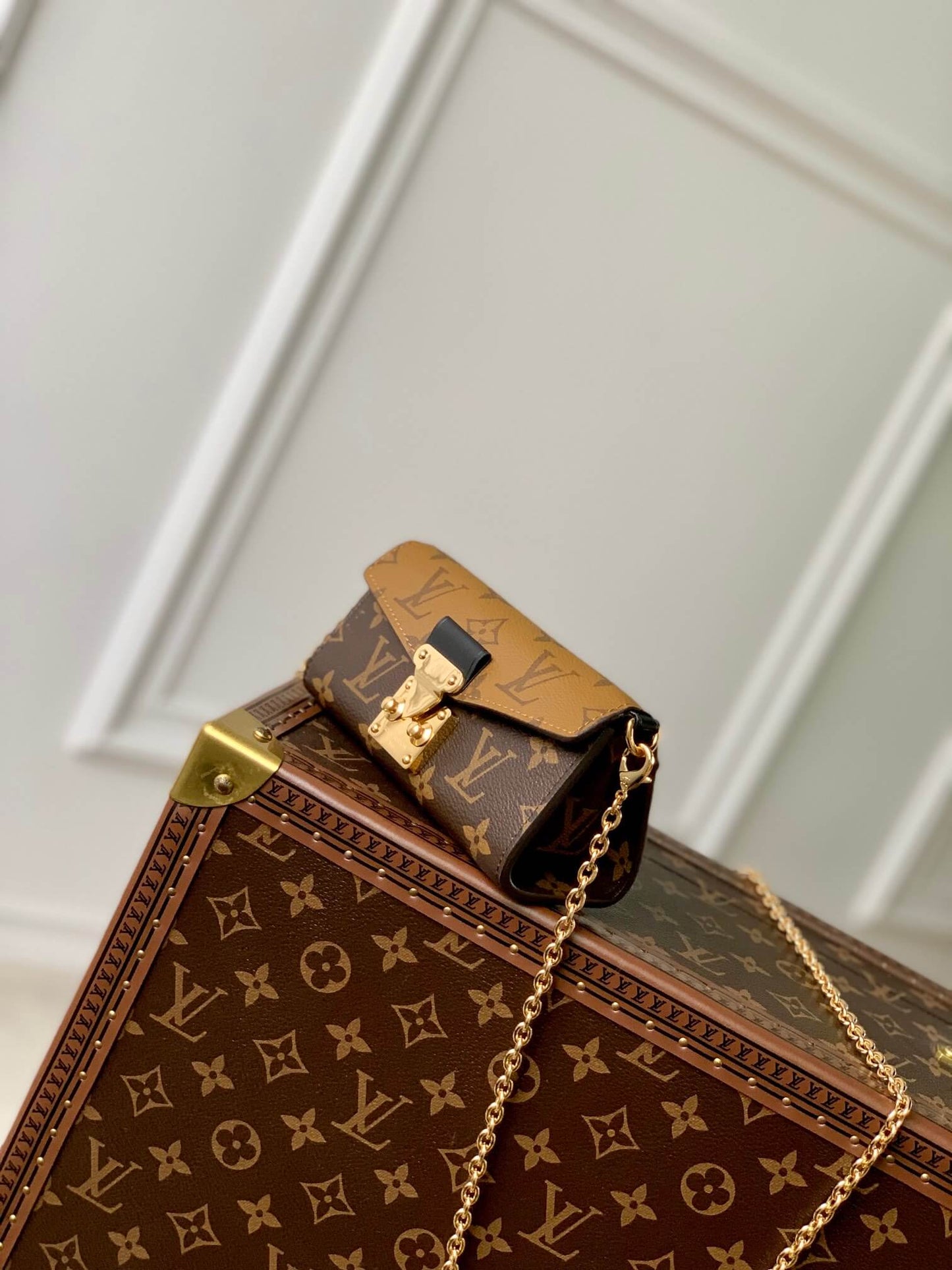 m00992 bitsy pouch 16cm cruise monogram yellow flower