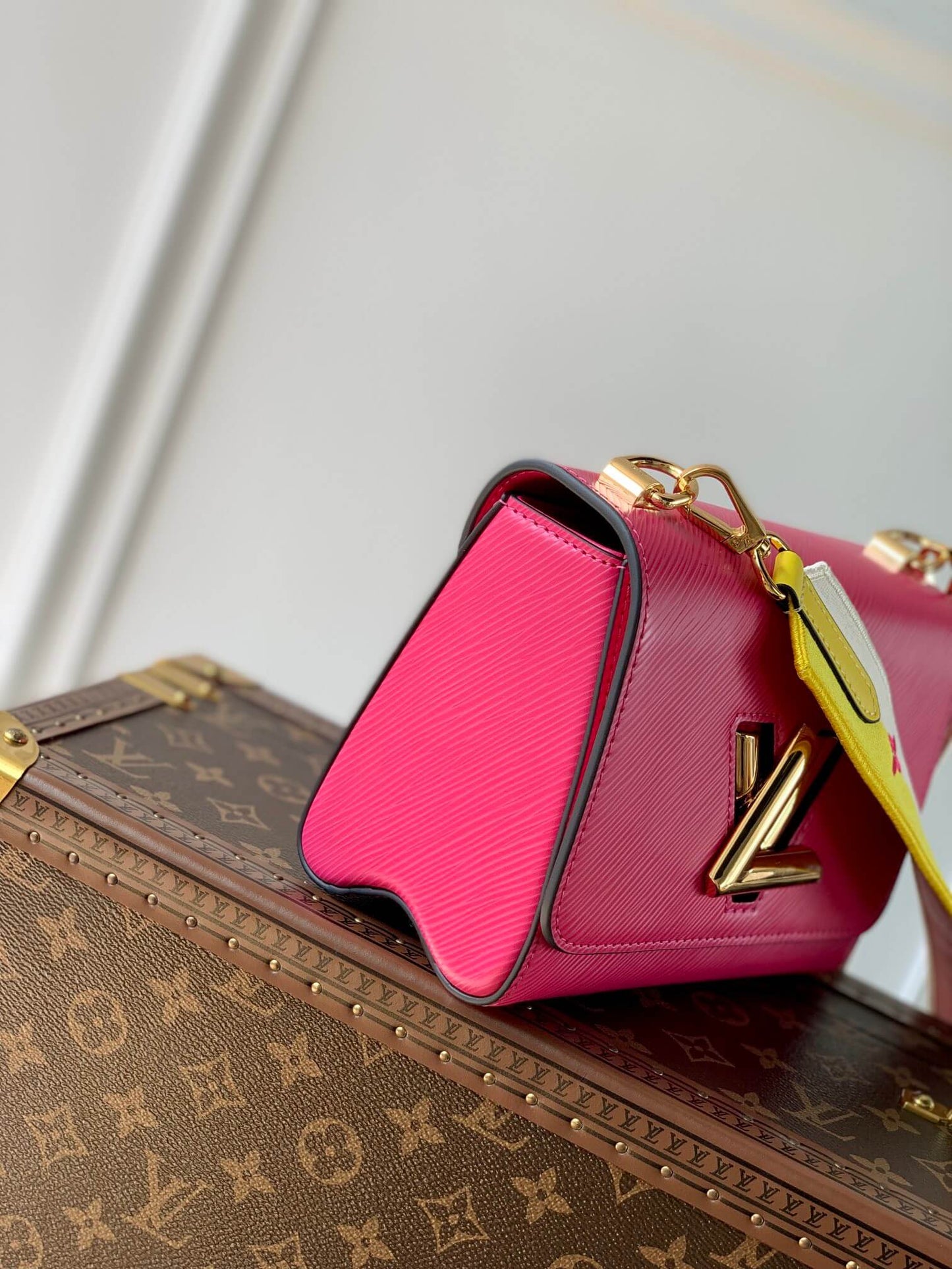 m20693 twist mm 19cm rose red