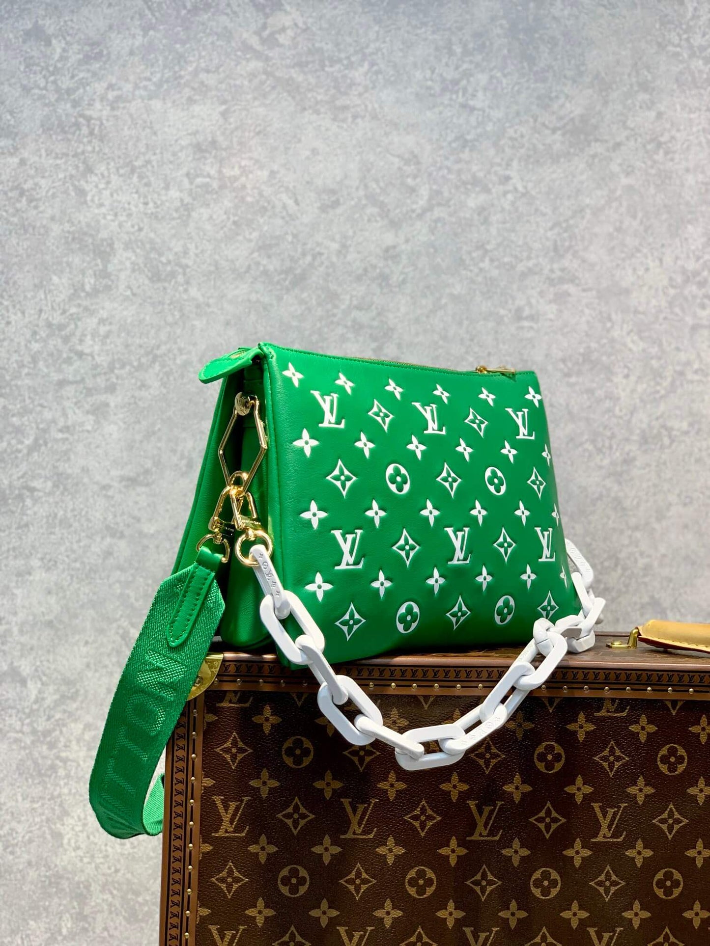 m20760 coussin pm monogram 26cm green