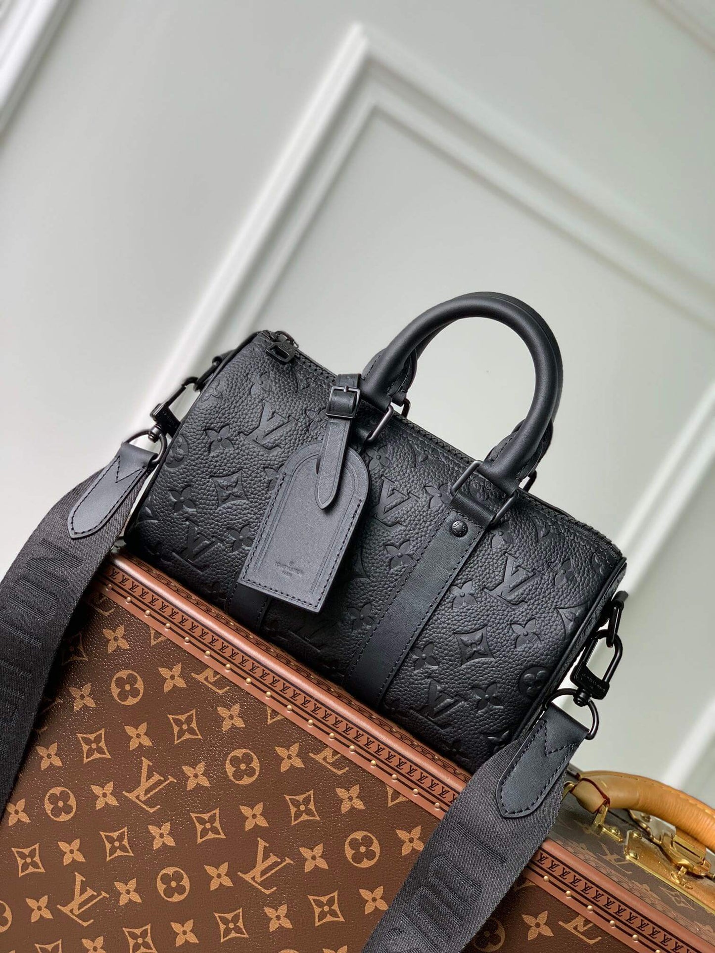 m20900 keepall bandouliere 25 embossing black handbag shoulder bag cross body bags man bag mens bag