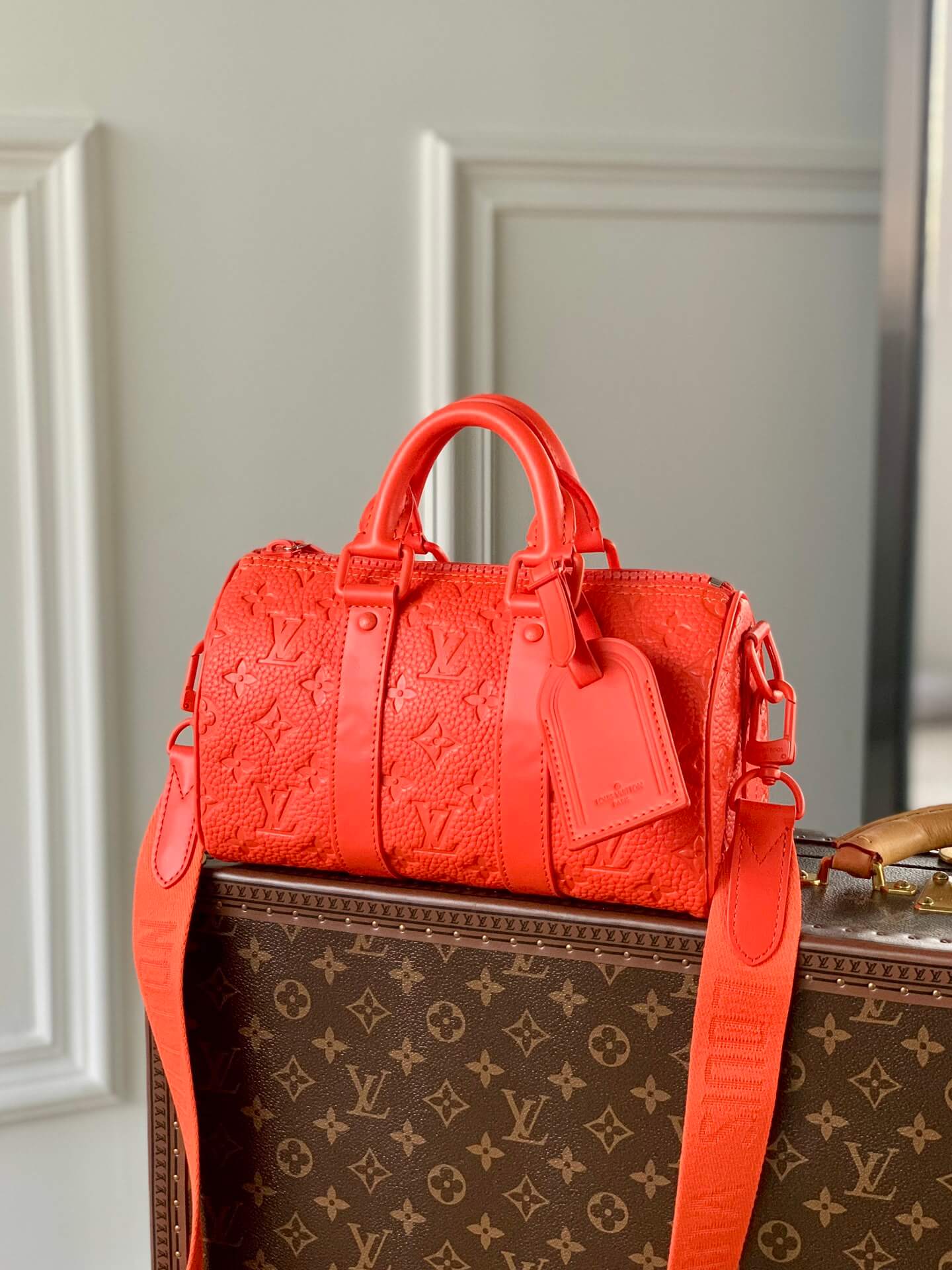 m20900 keepall bandouliere 25 embossing red handbag shoulder bag cross body bags man bag mens bag