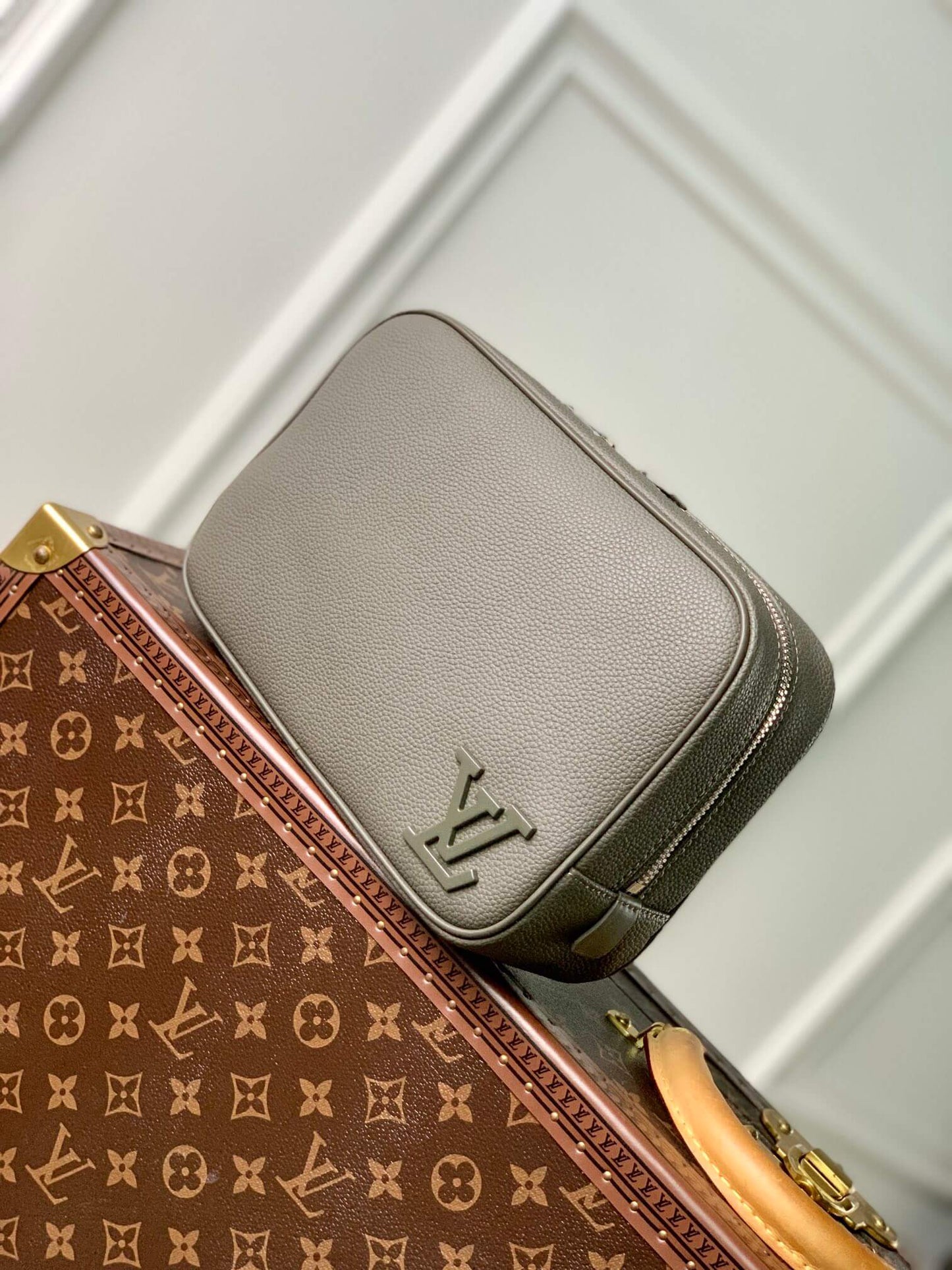 m20912 toilet pouch man bag 26cm green mens handbag mens bag clutch bag