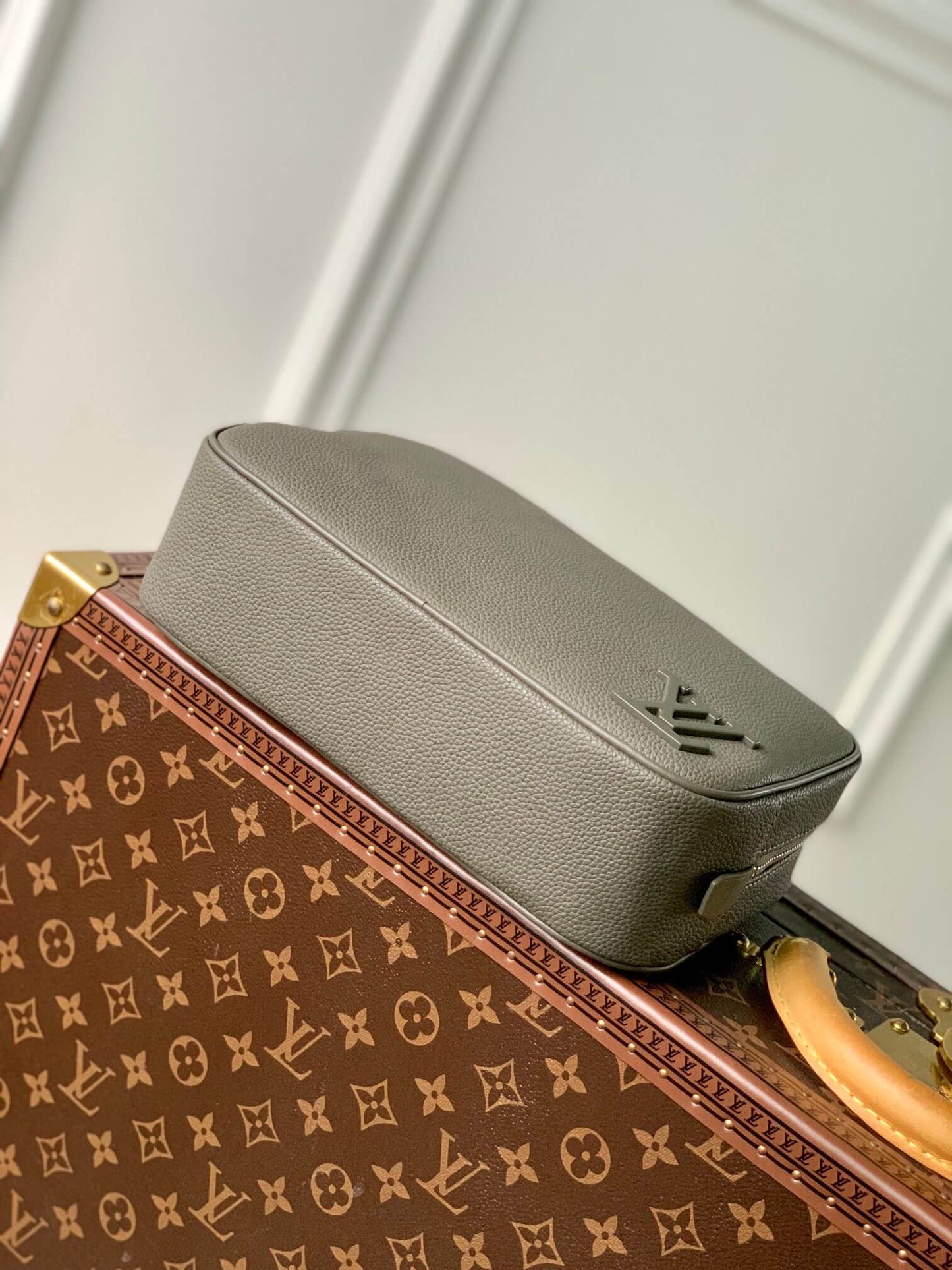 m20912 toilet pouch man bag 26cm green mens handbag mens bag clutch bag