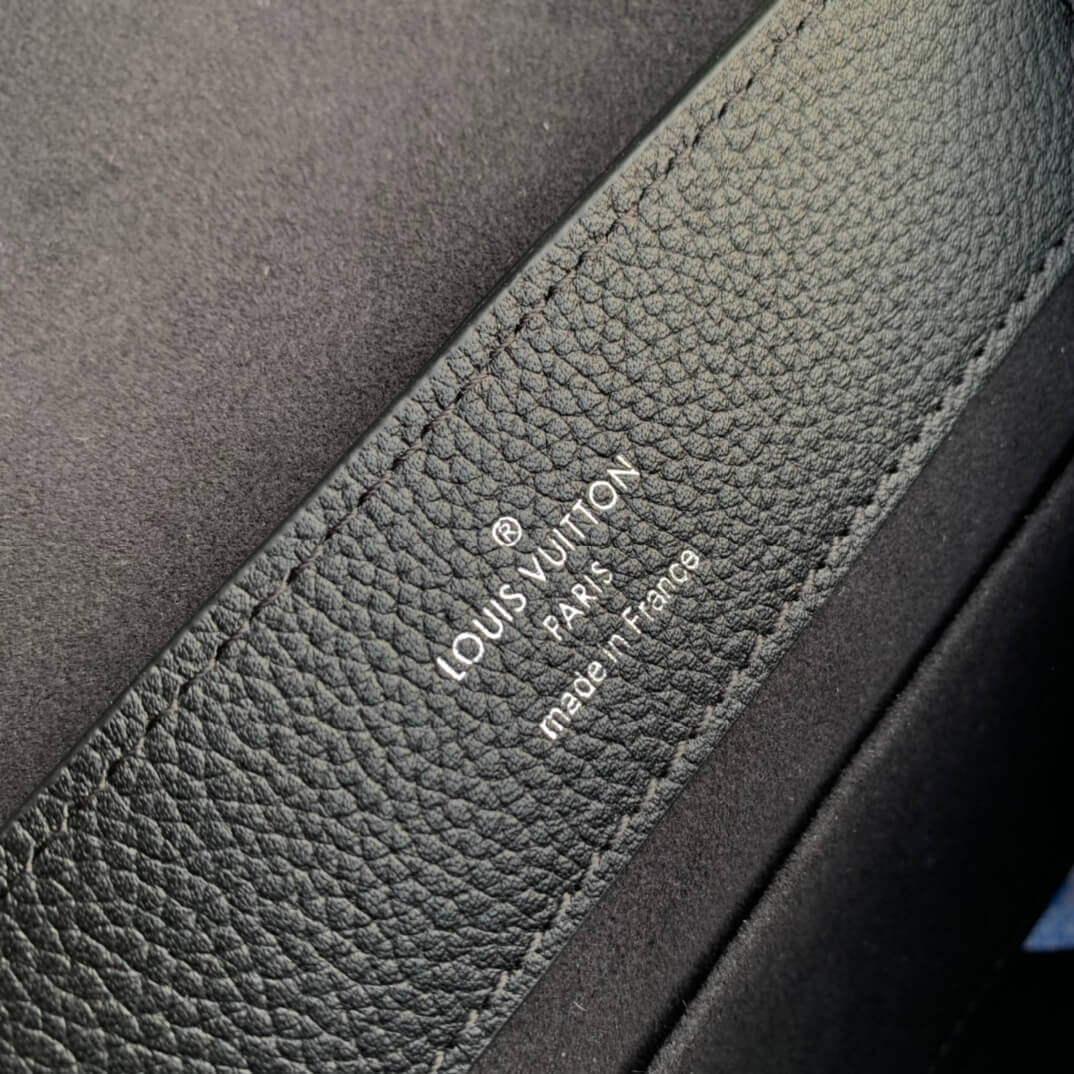 m20997 lockme ever mini 23cm black shoulder bag cross body bags handbag