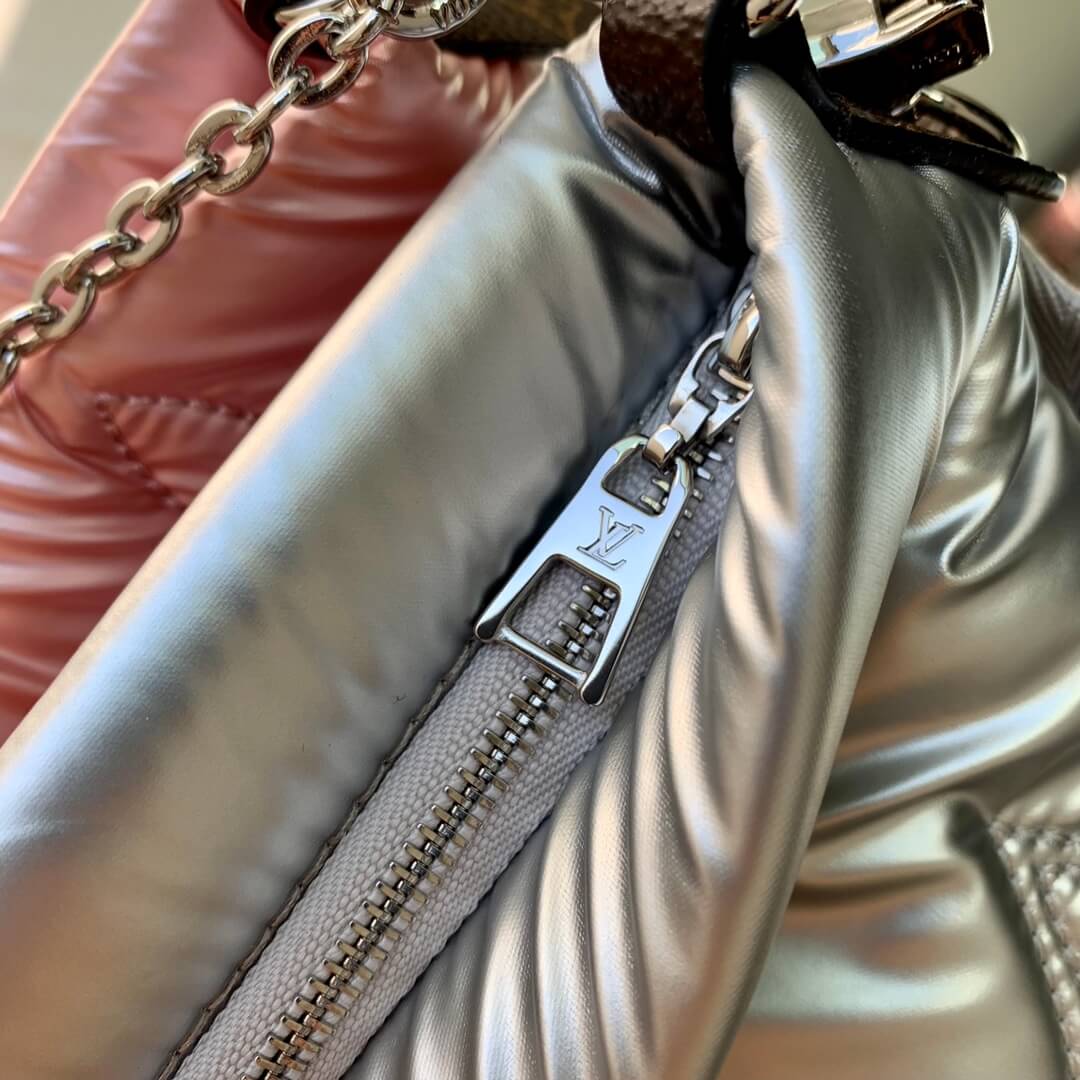 m21056 maxi multi pochette accessoires 34cm pillow silver pale pink subaxillary bag shoulder bag cross body bags