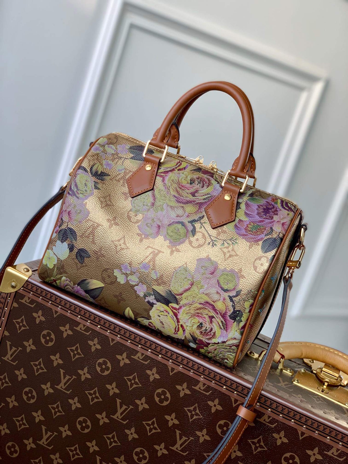 m21317 speedy bandouliere 25cm travel bag metallic coated canvas