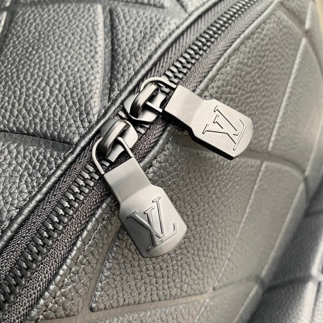 m21391 discovery backpack pm monogram eclipse 40cm black backpack montsouris man bag mens bag