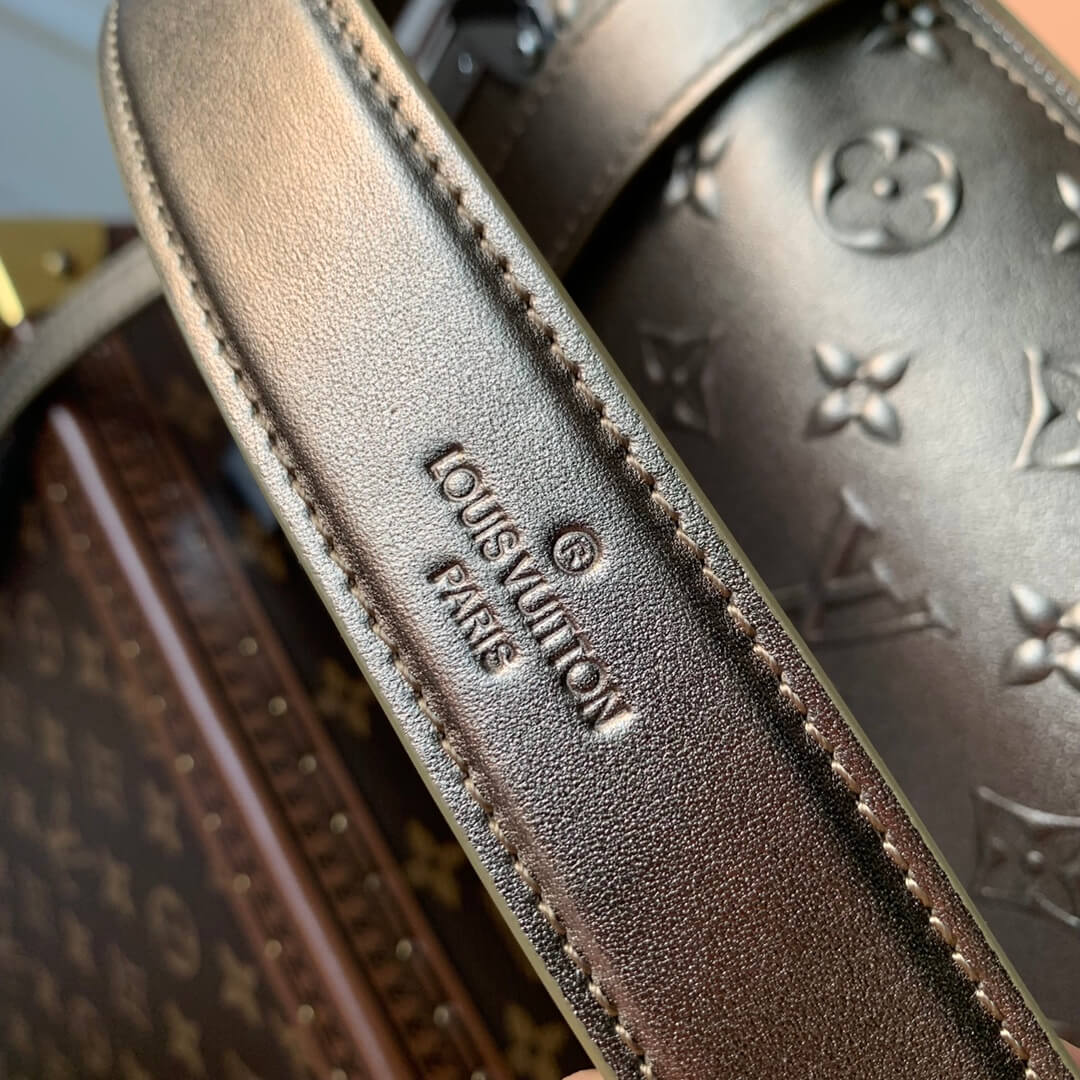 m21477 m46358 side trunk bb monogram 21cm light gold