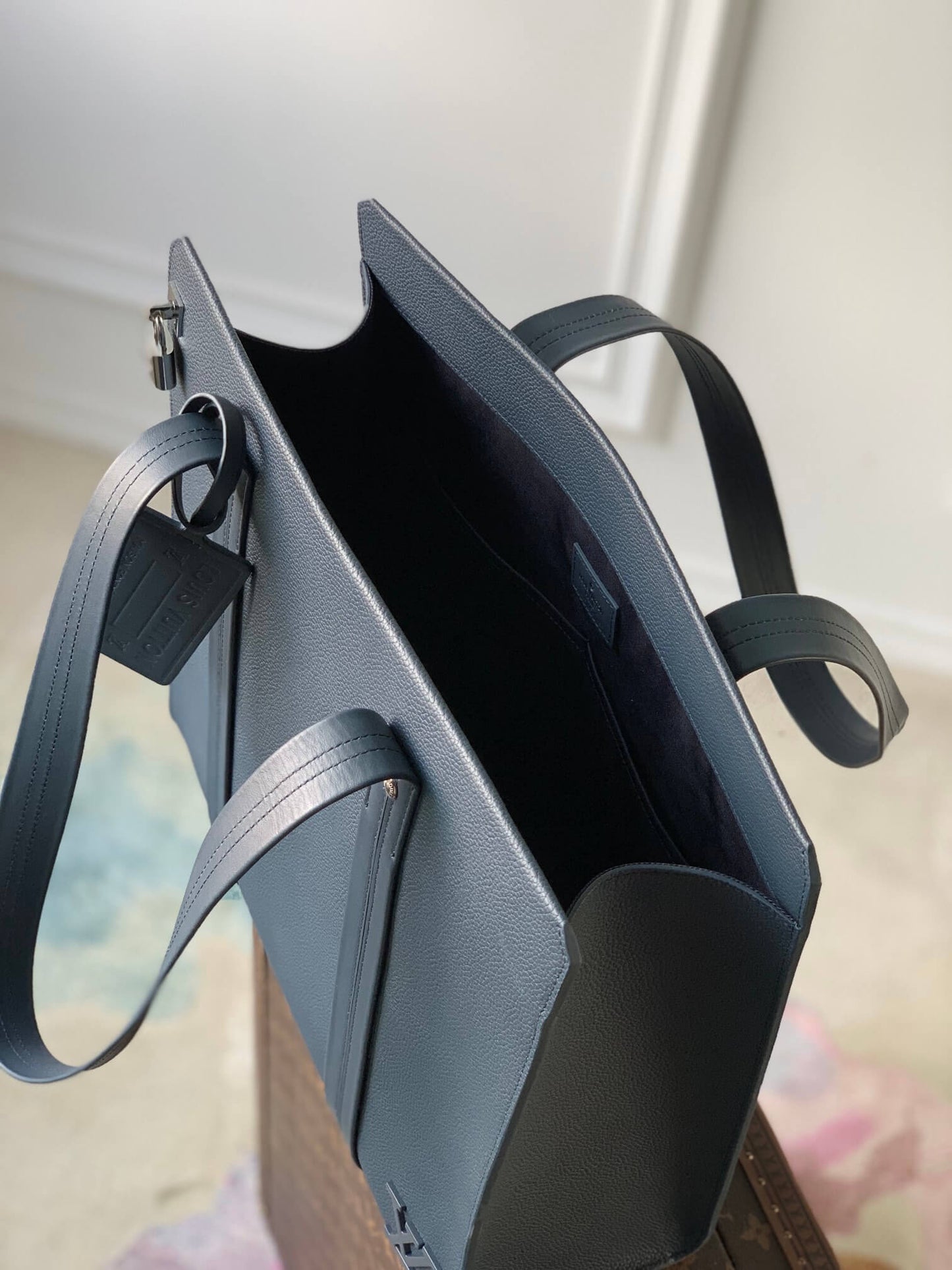 m21542 takeoff tote 36 5cm navy blue aerogram tote handbag man bag mens bag