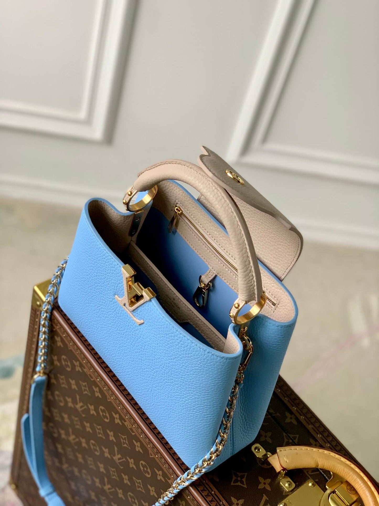 m21689 capucines pm handbag 27cm blue silk texture cowhide shoulder bag cross body bags
