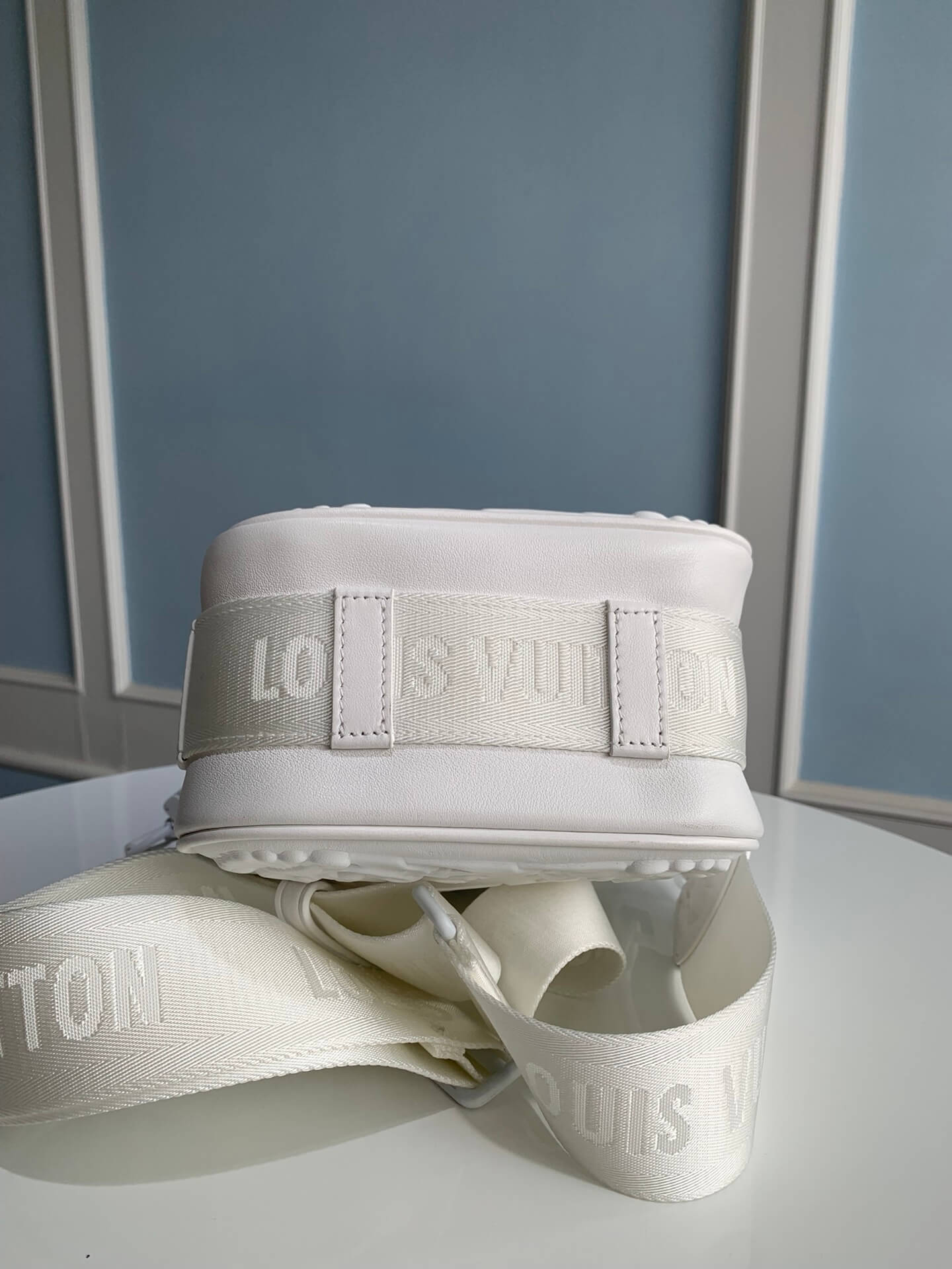 m21812 cruiser messenger sac plat 16 5cm white