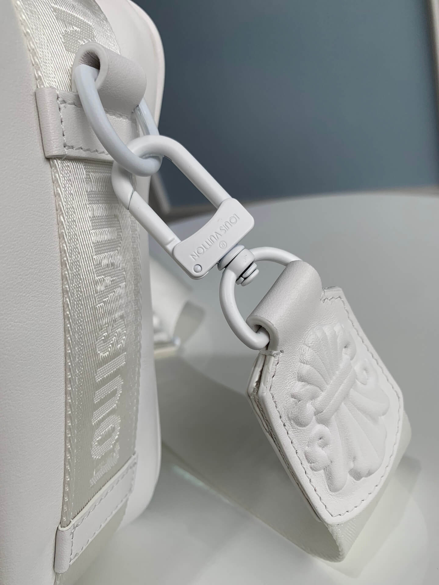 m21812 cruiser messenger sac plat 16 5cm white