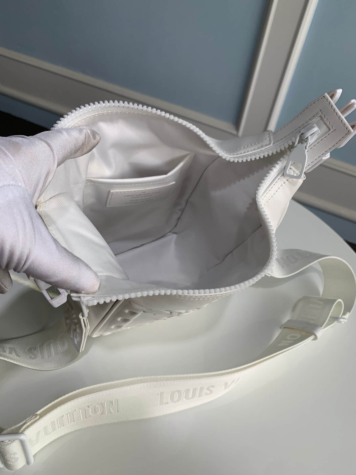 m21812 cruiser messenger sac plat 16 5cm white