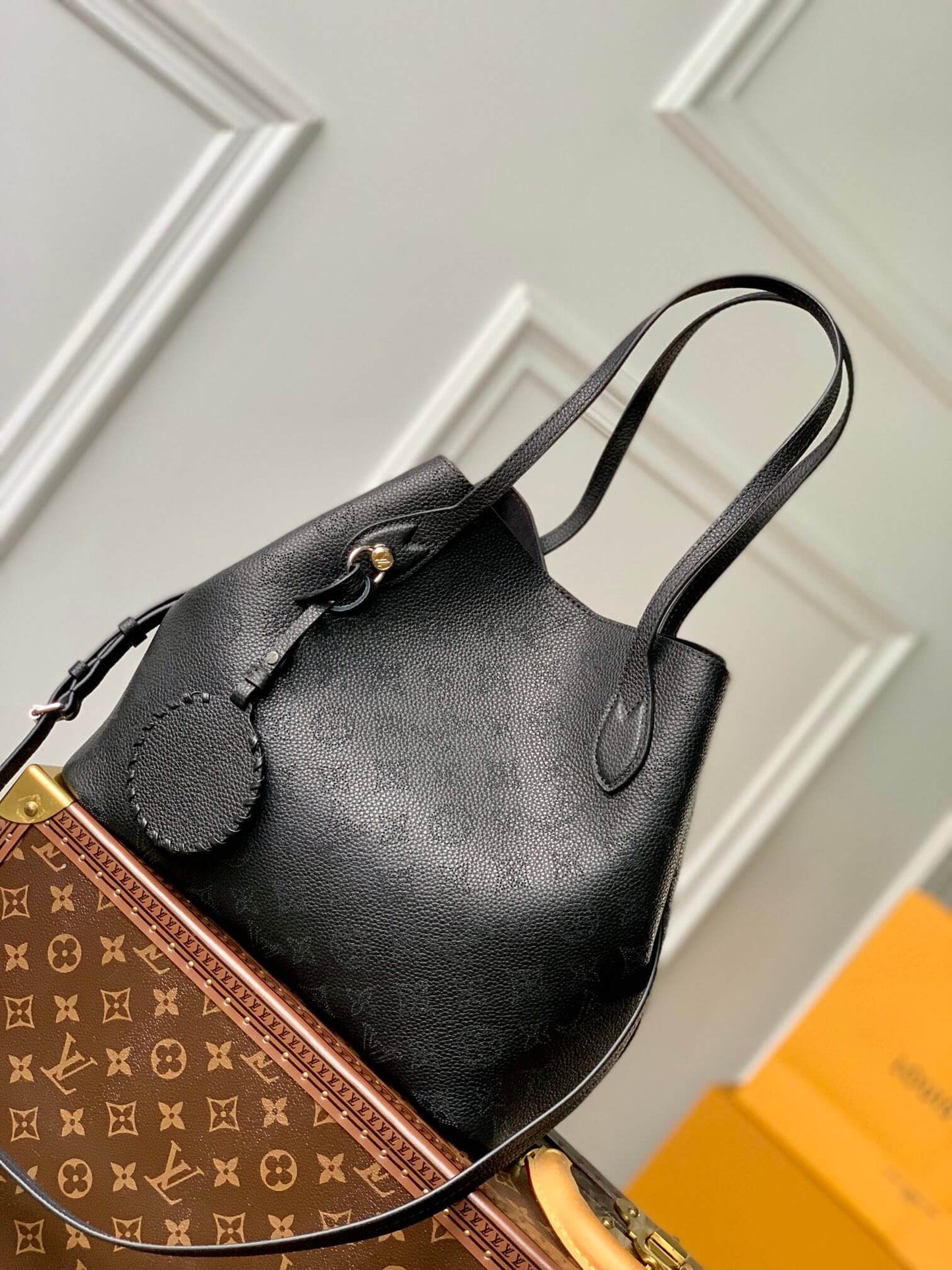 m21850 blossom mm handbag 30cm black neverfull
