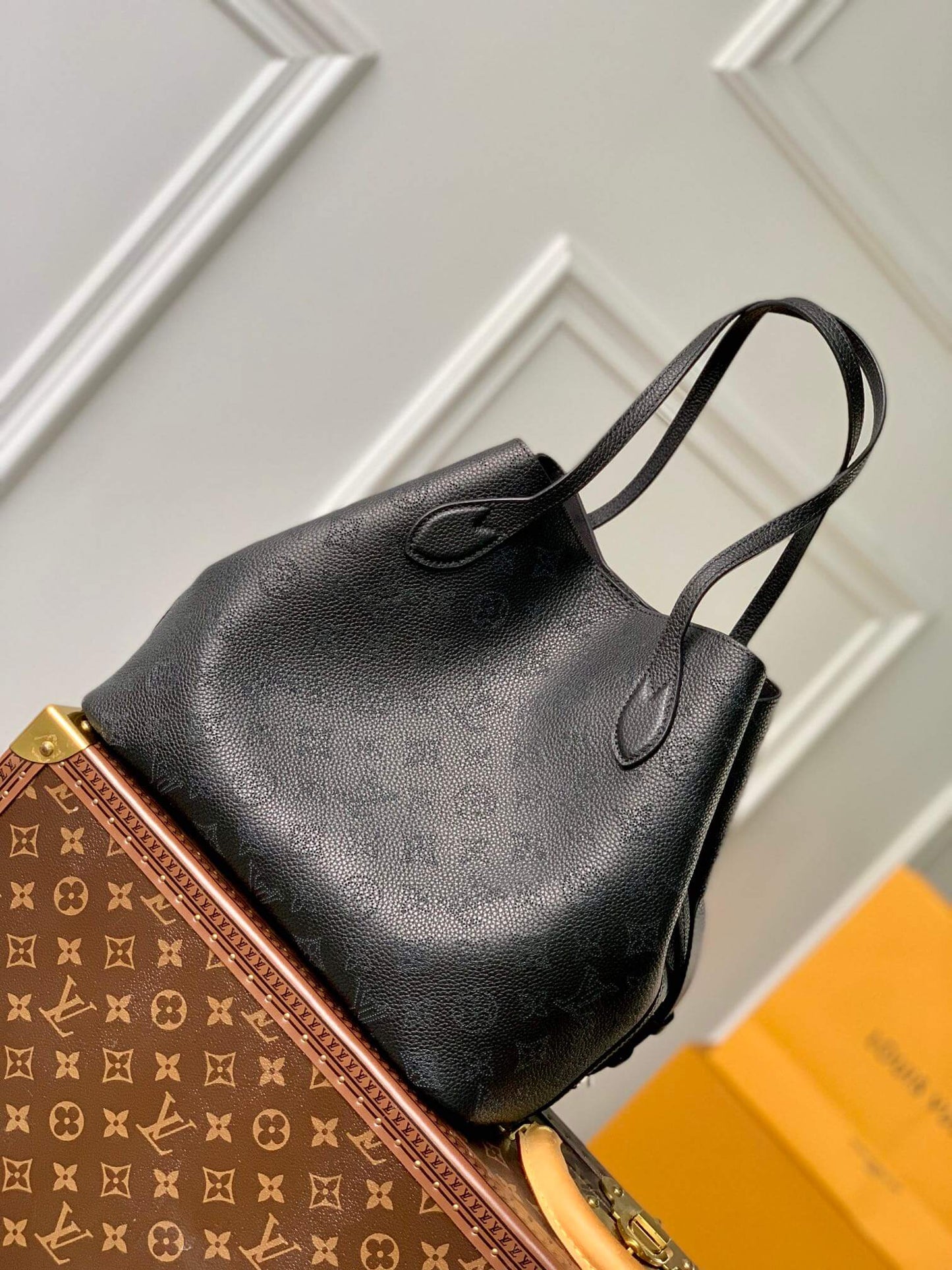 m21850 blossom mm handbag 30cm black neverfull