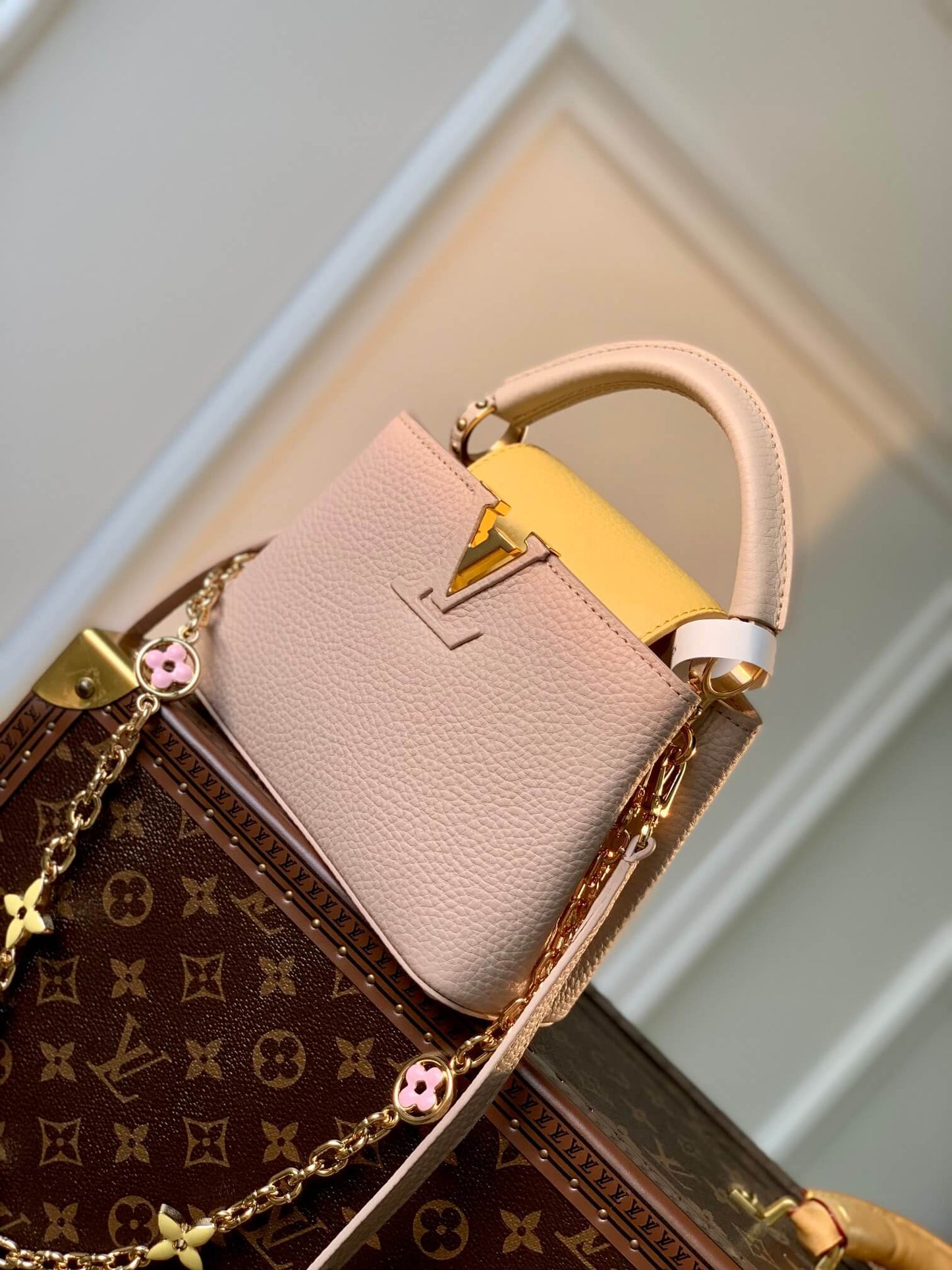 m22375 capucines mini taurillon 21cm apricot cowhide real leather