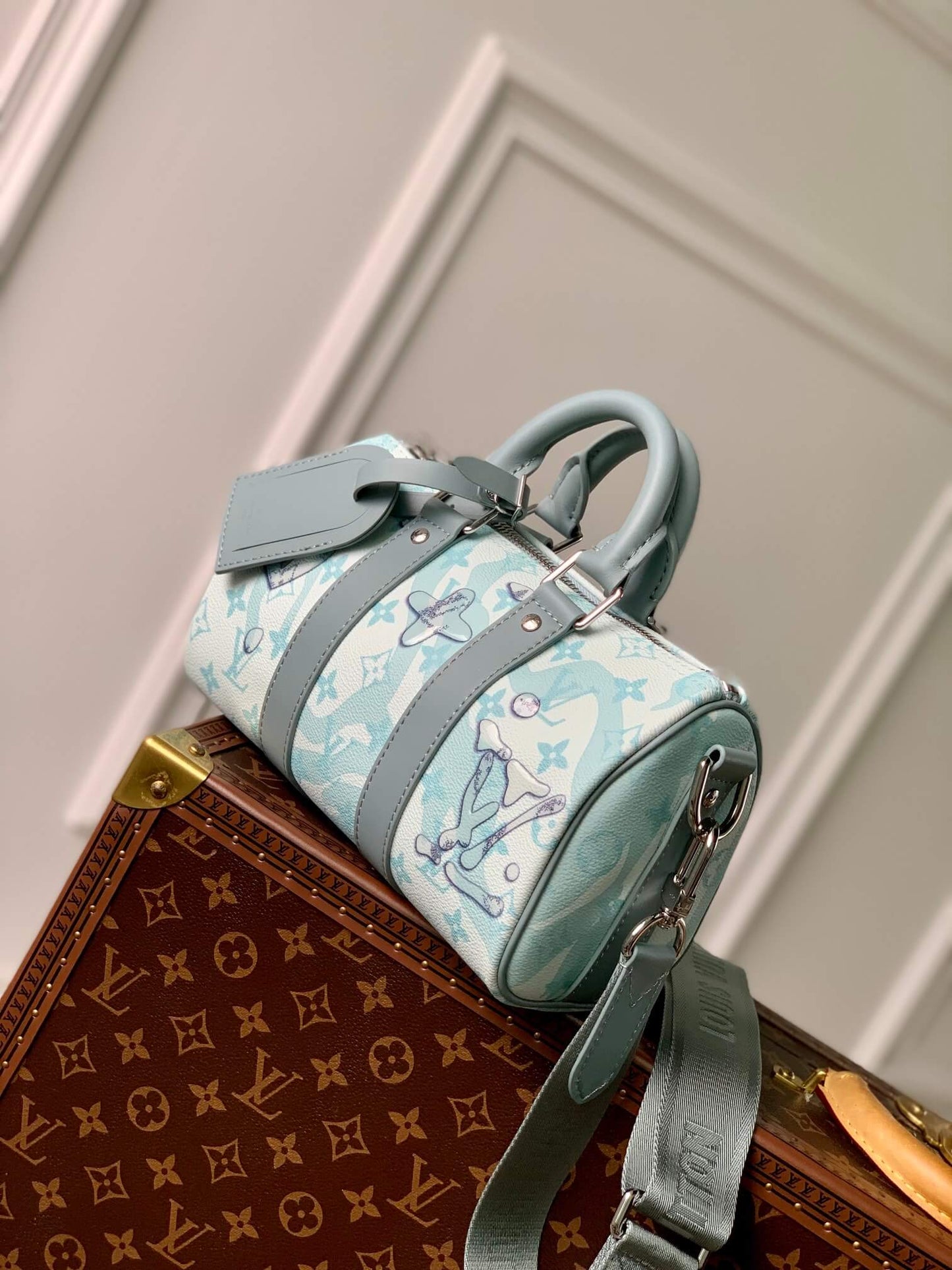 m22527 keepall keepall bandouliere 25 monogram tiffany green
