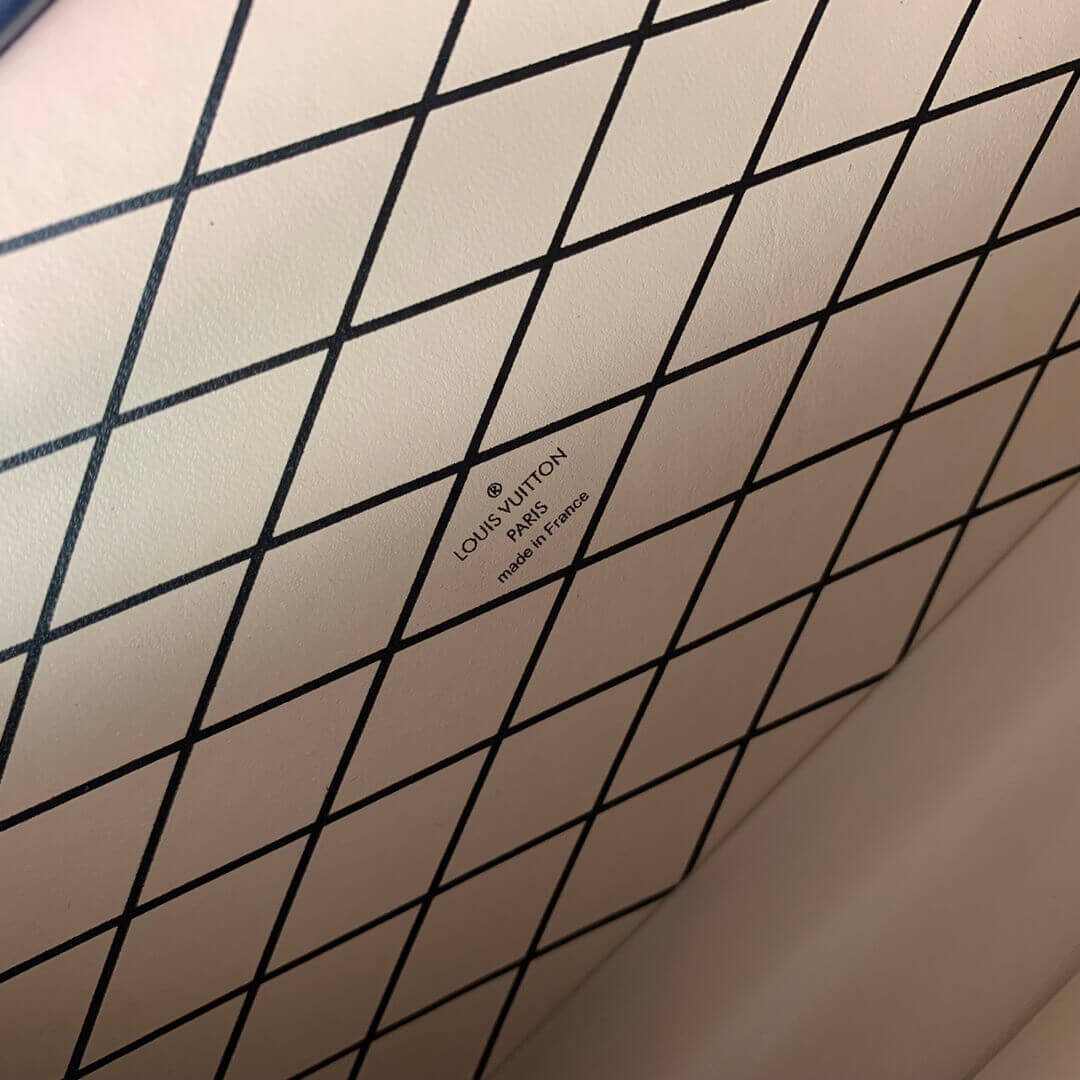 m22882 petite malle 20cm monoglam blue