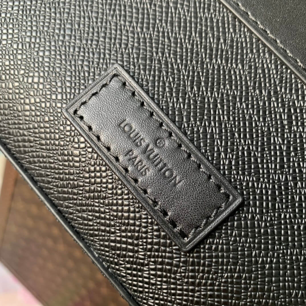 m30337 soft trunk pm 26cm black taiga rainbow backpack cowhide real leather