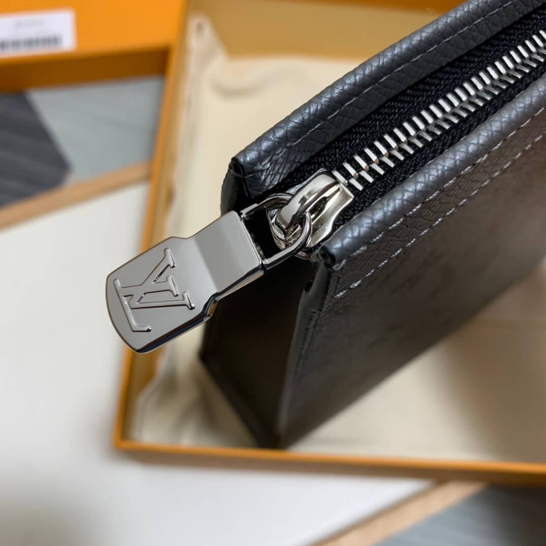 m30840 poche toilette nm mens bag 25cm black damier