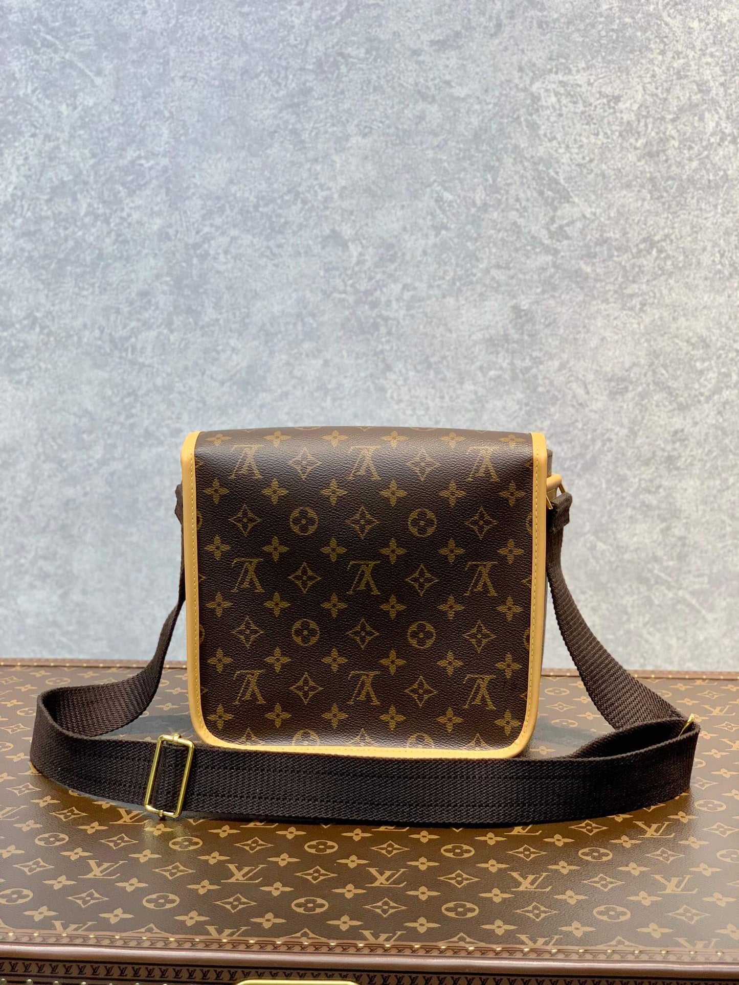 m40106 sac plat mm 25cm monogram yellow shoulder bag cross body bags man bag mens bag