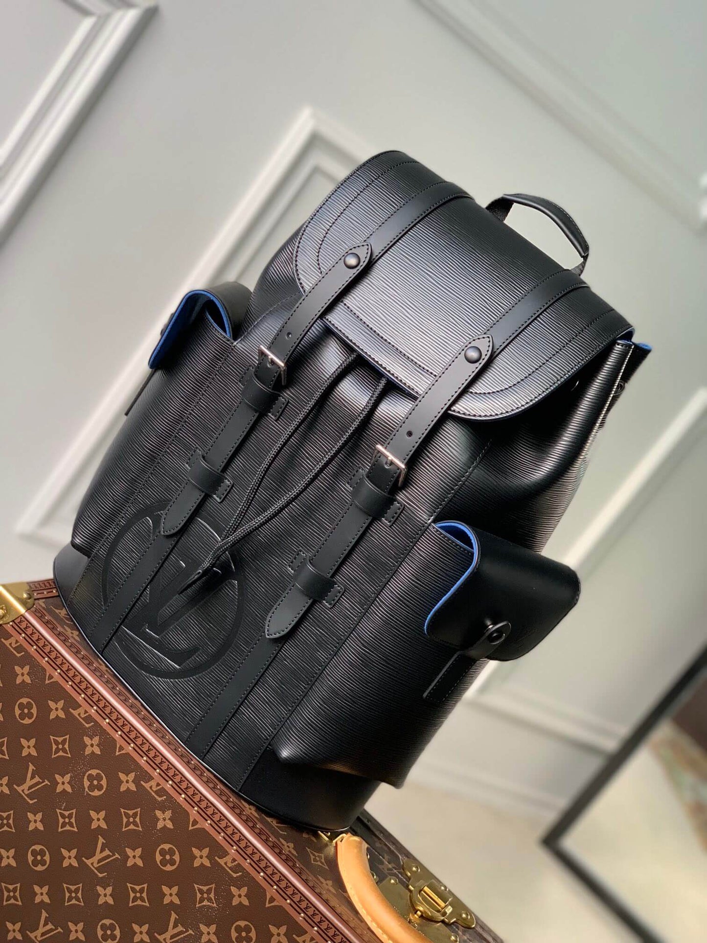 m41079 christopher montsouris 34cm water ripple embossing