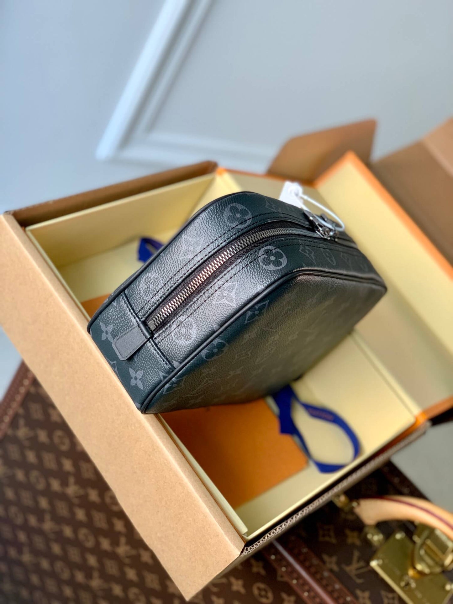 m43384 toilet pouch mm black 26cm