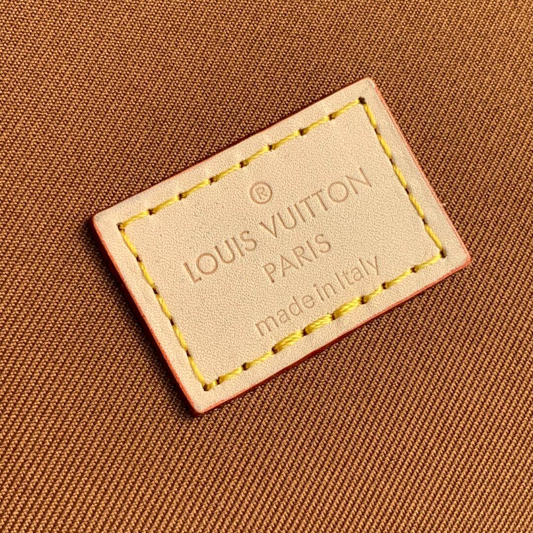 m43690 cosmetic bag brown monogram 34cm