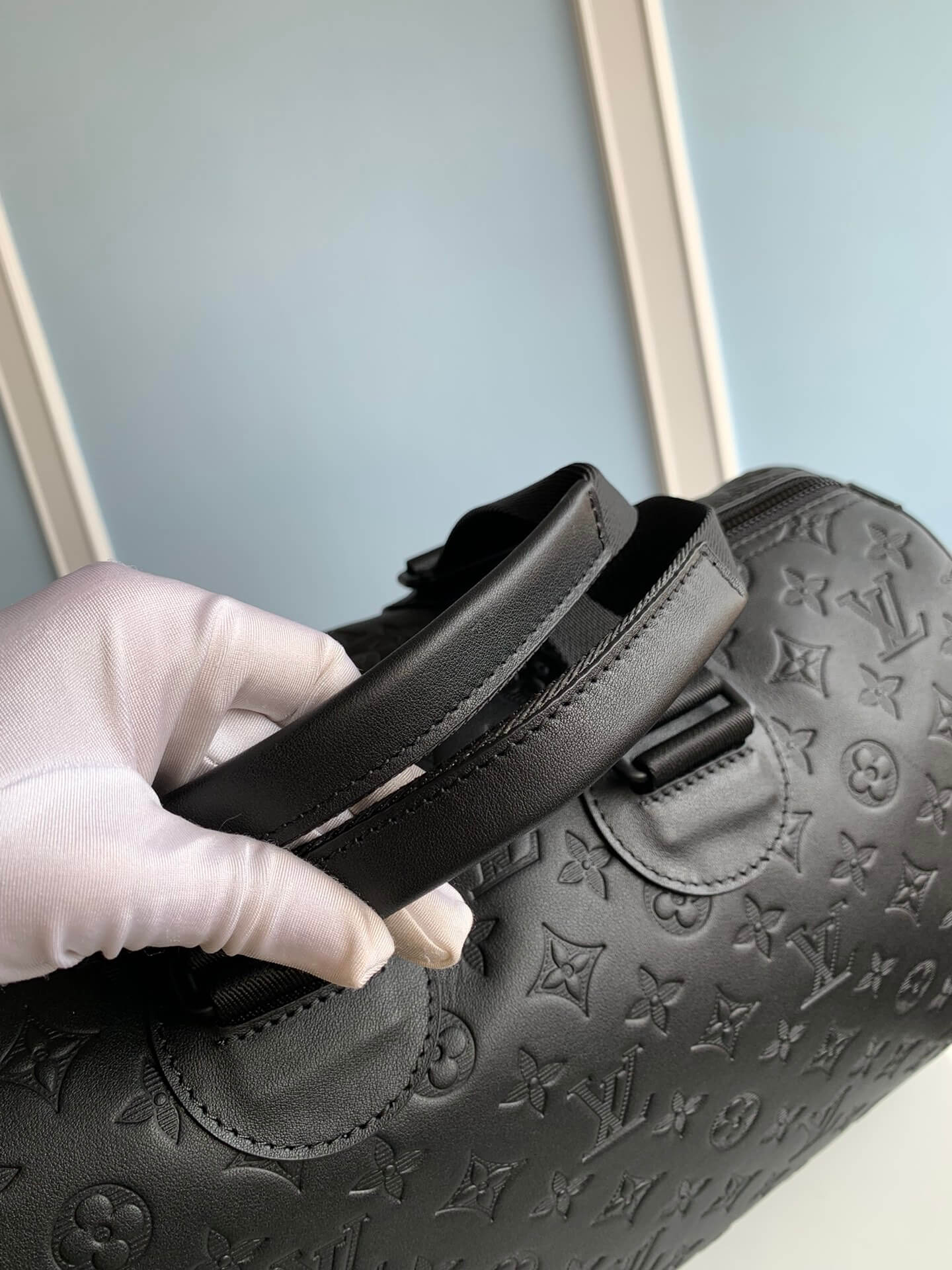 m43696 speedy bandouliere 40 black shoulder bag cross body bags handbag man bag mens bag