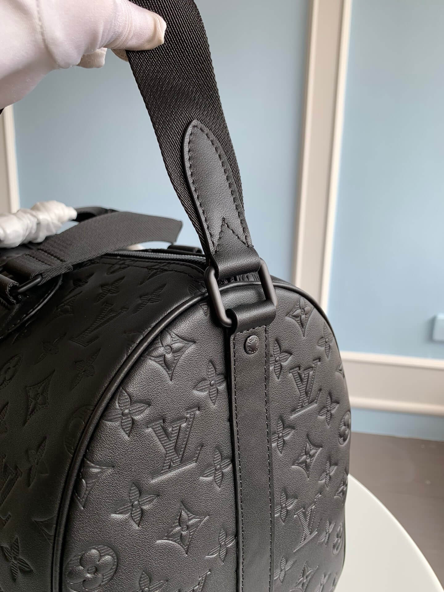 m43696 speedy bandouliere 40 black shoulder bag cross body bags handbag man bag mens bag