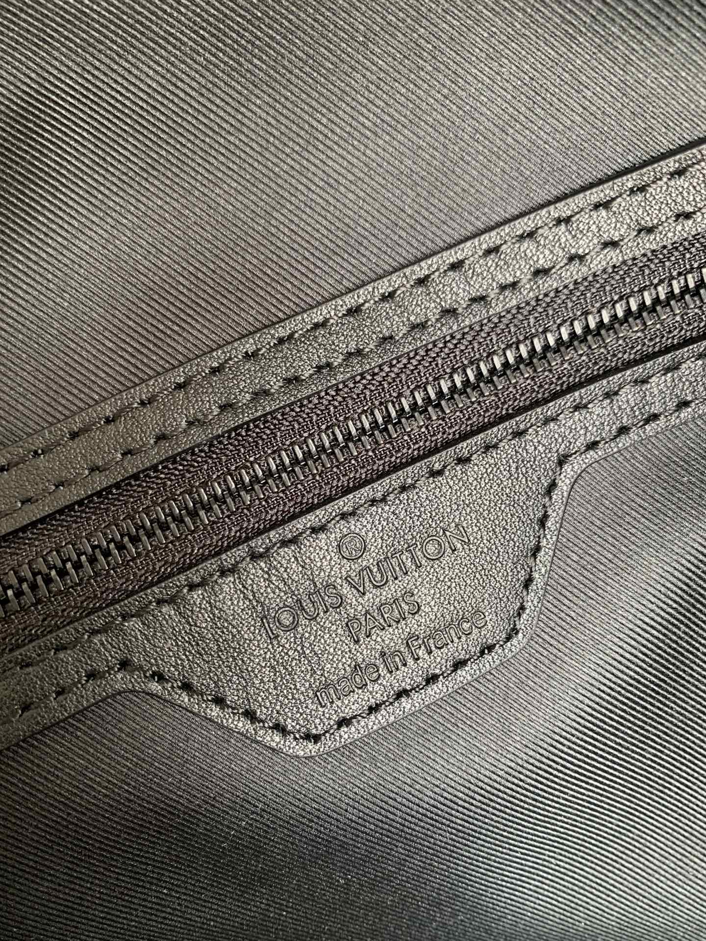 m43696 speedy bandouliere 40 black shoulder bag cross body bags handbag man bag mens bag