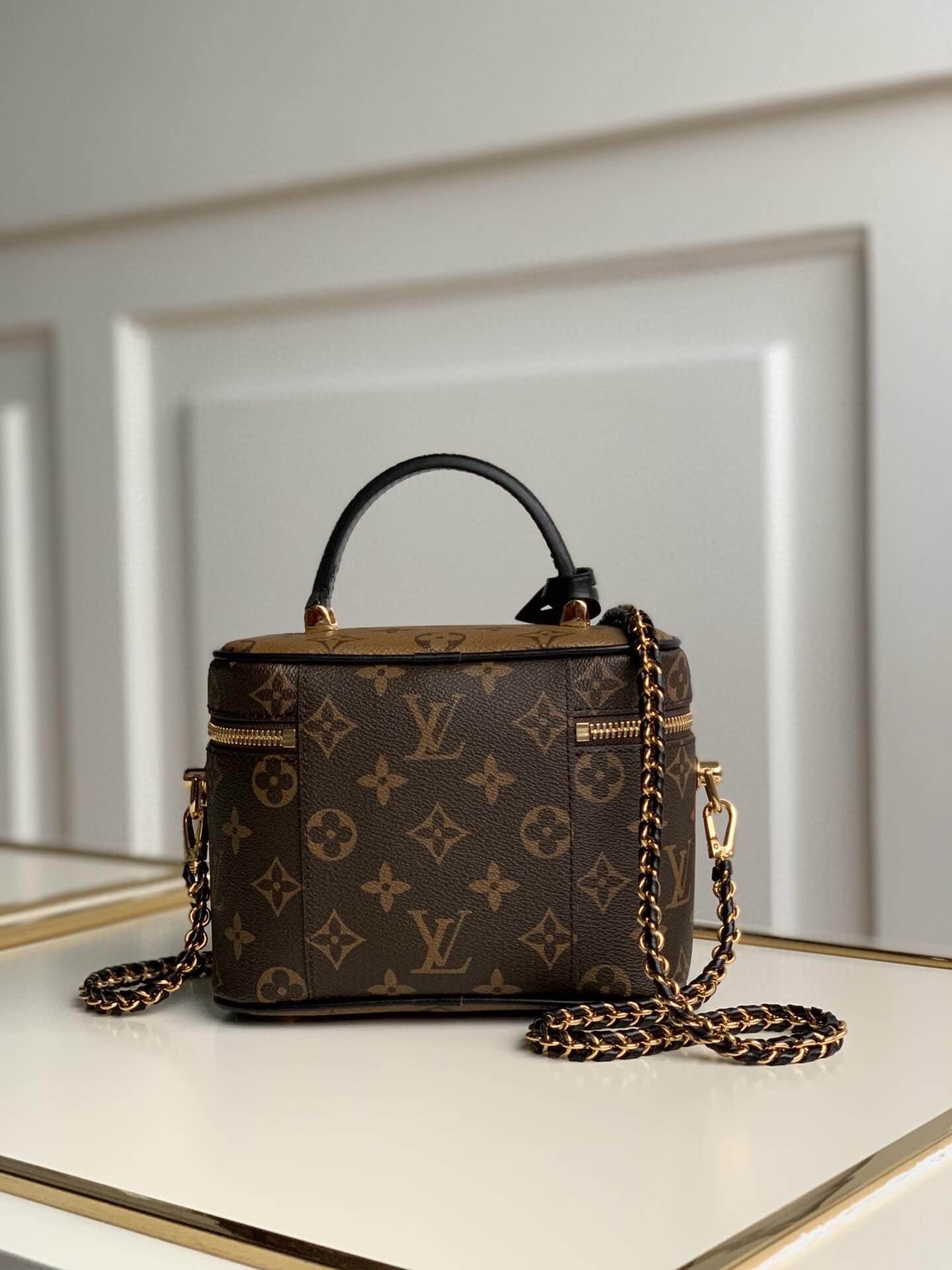 m45165 nicolas ghesquitere monogram reverse nice 19cm