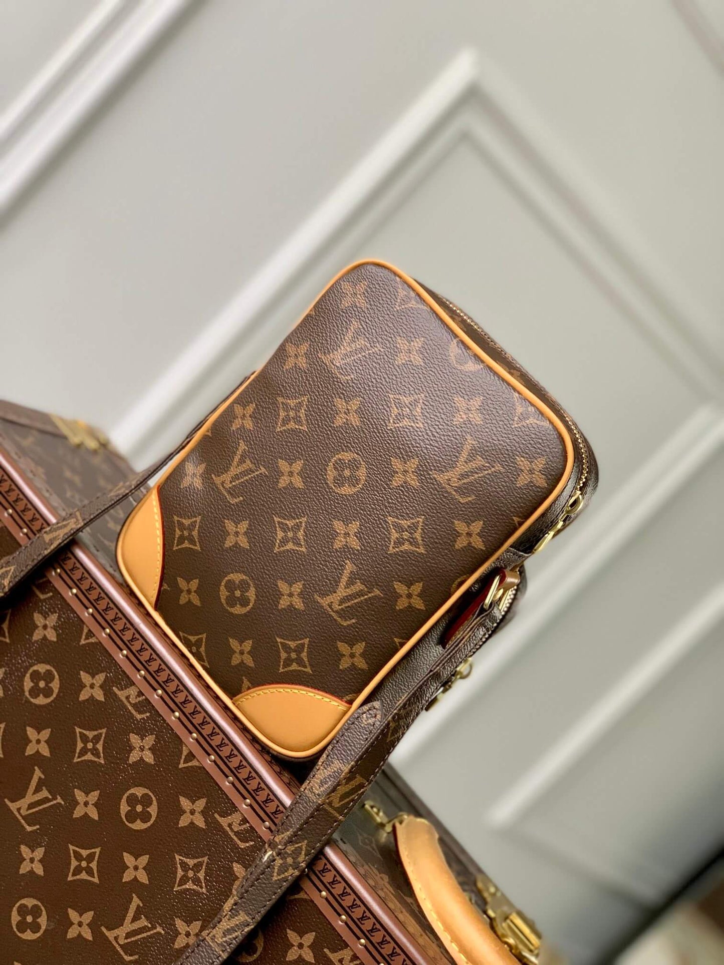 m45236 double layer camera bag 15cm monogram unisex